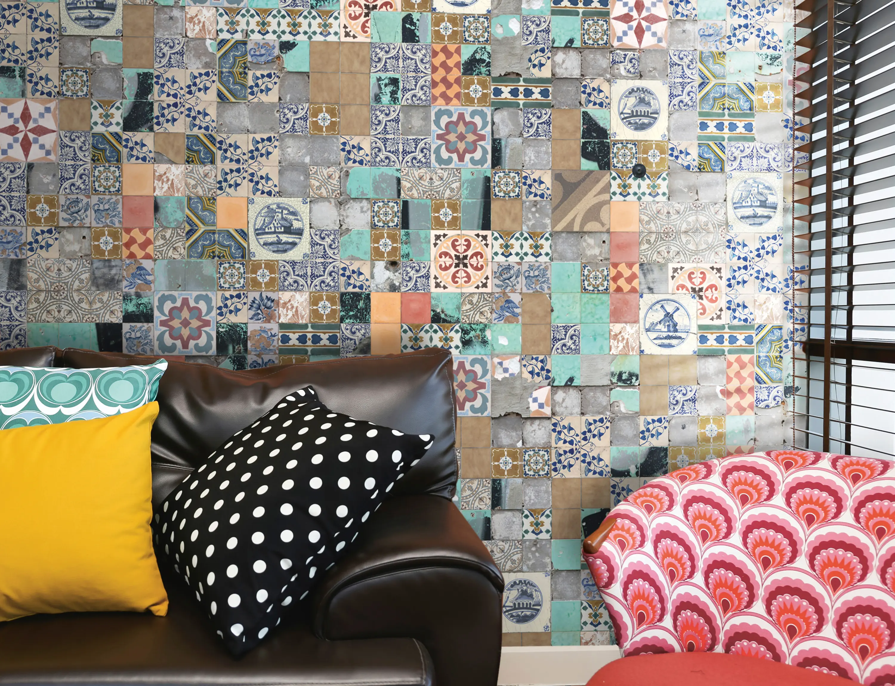 GLAMORA - Tiled-up