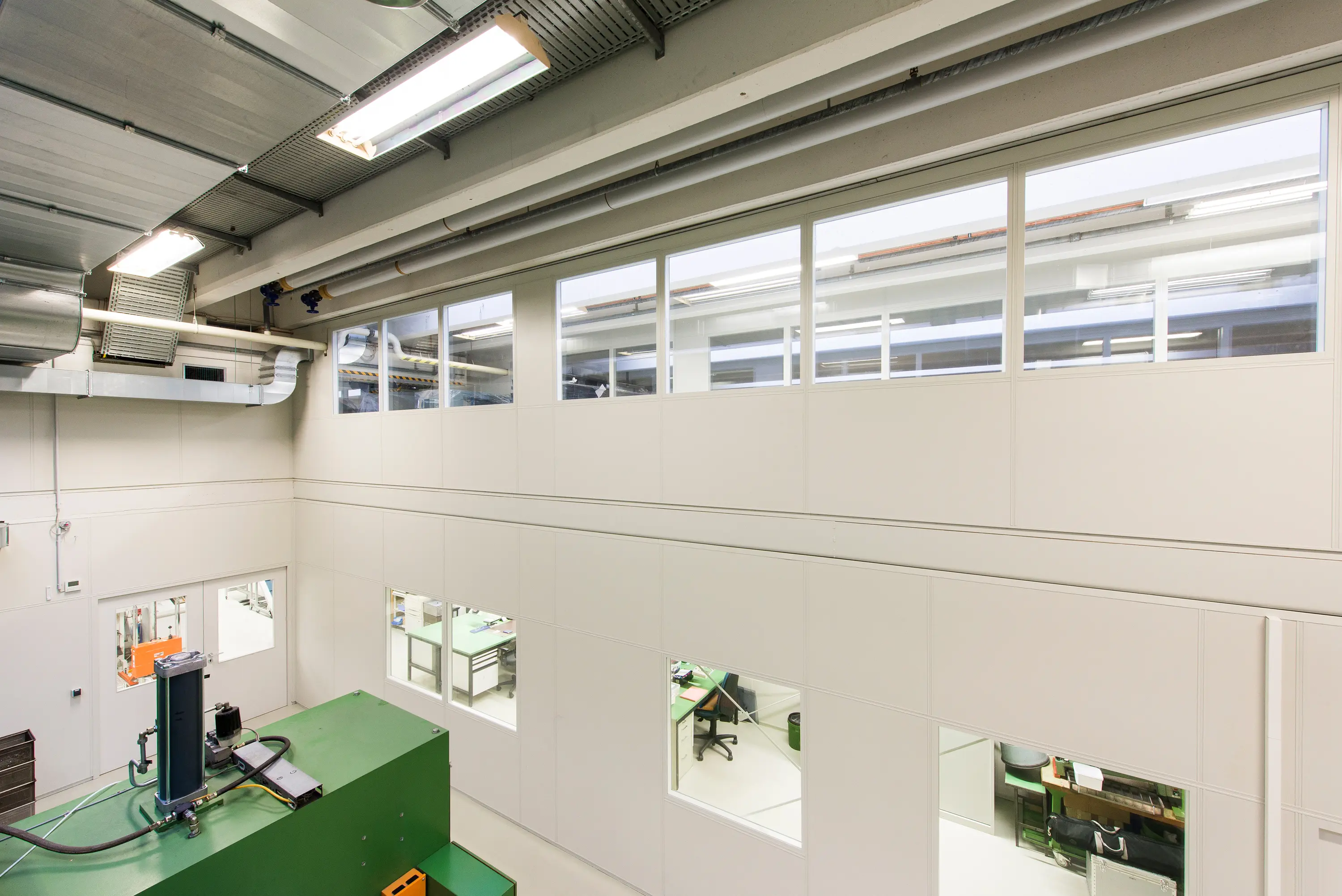 Armbruster - Hallenbüro