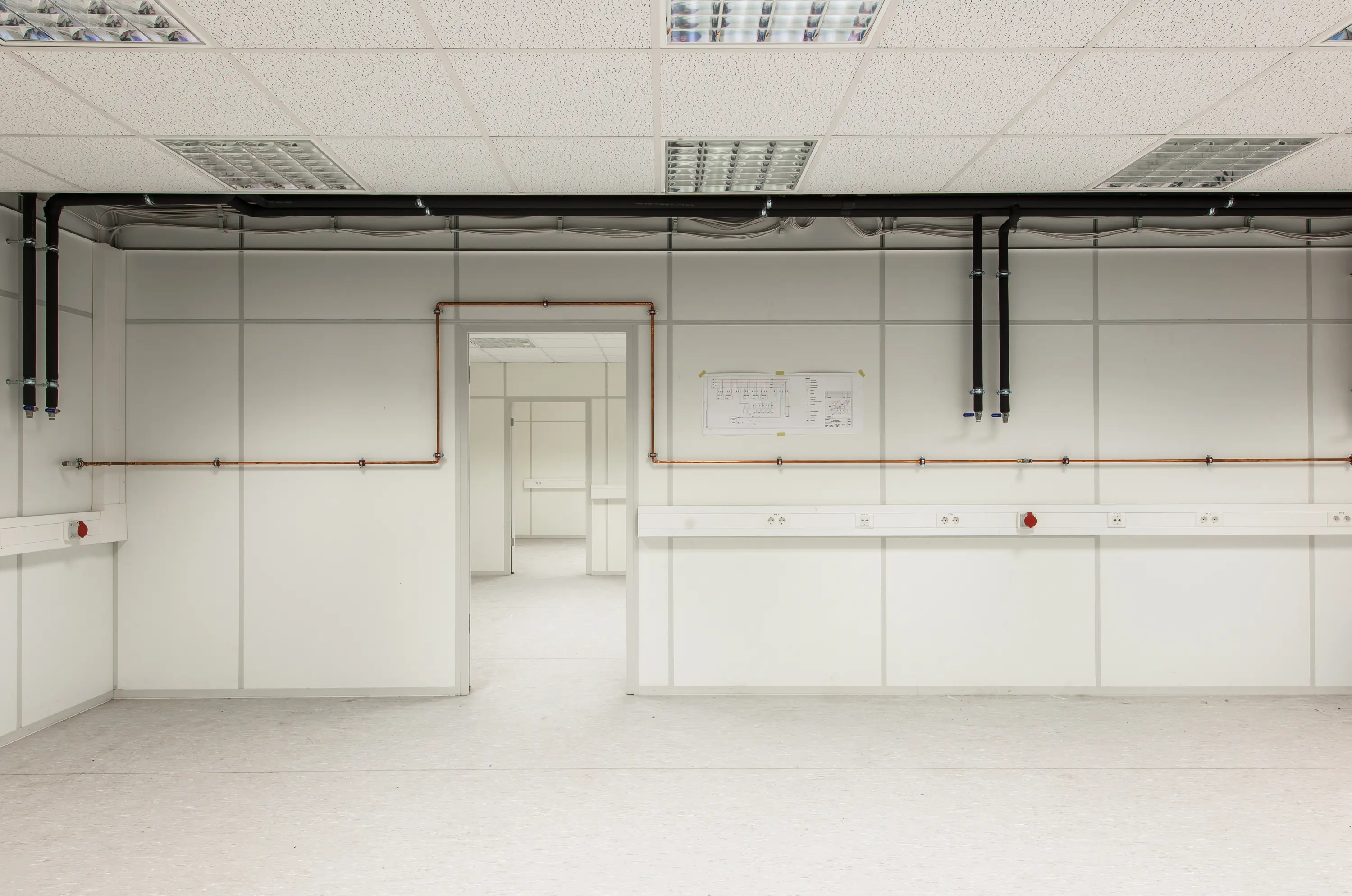 Armbruster - Hallenbüro