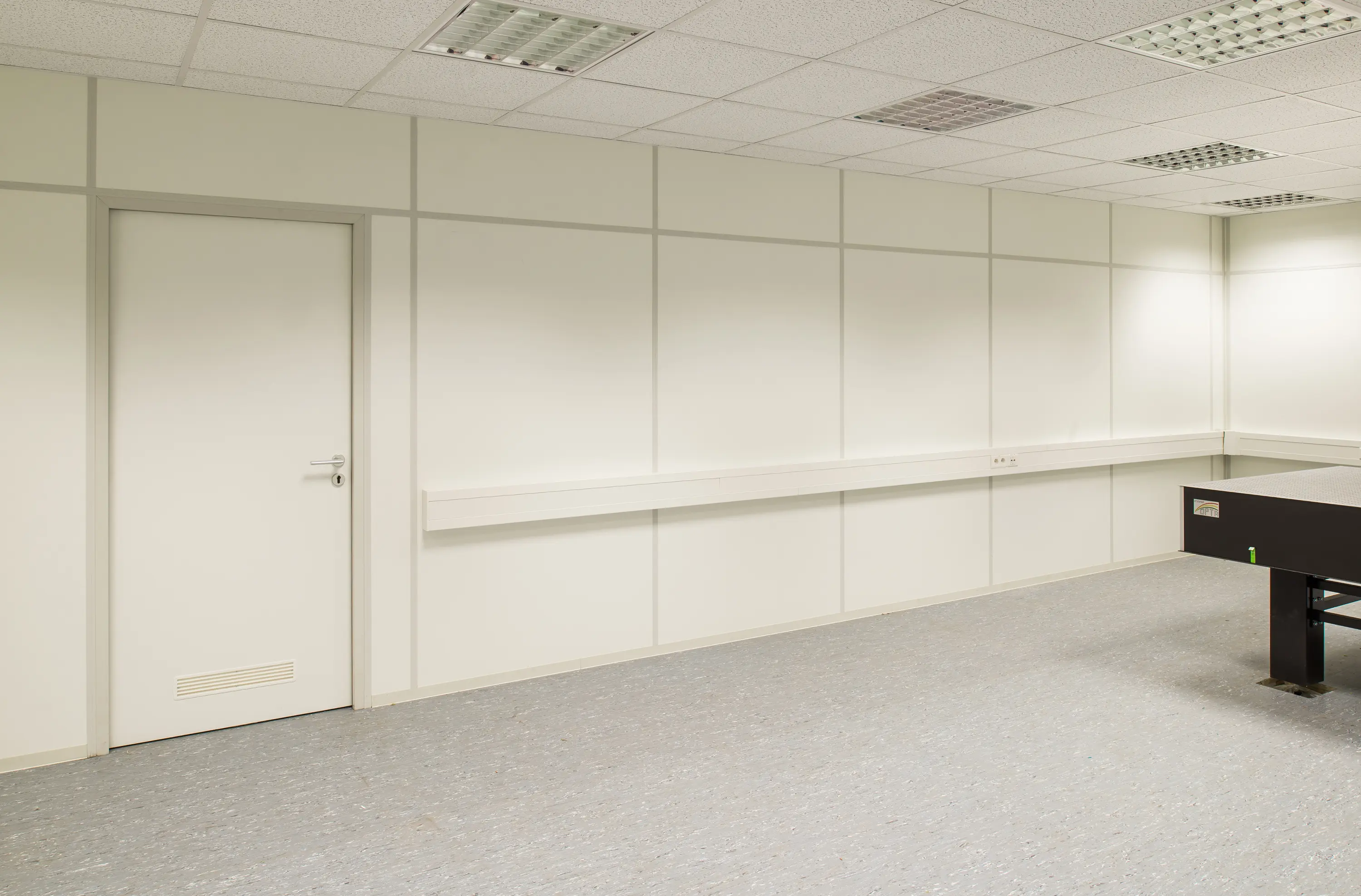 Armbruster - Hallenbüro