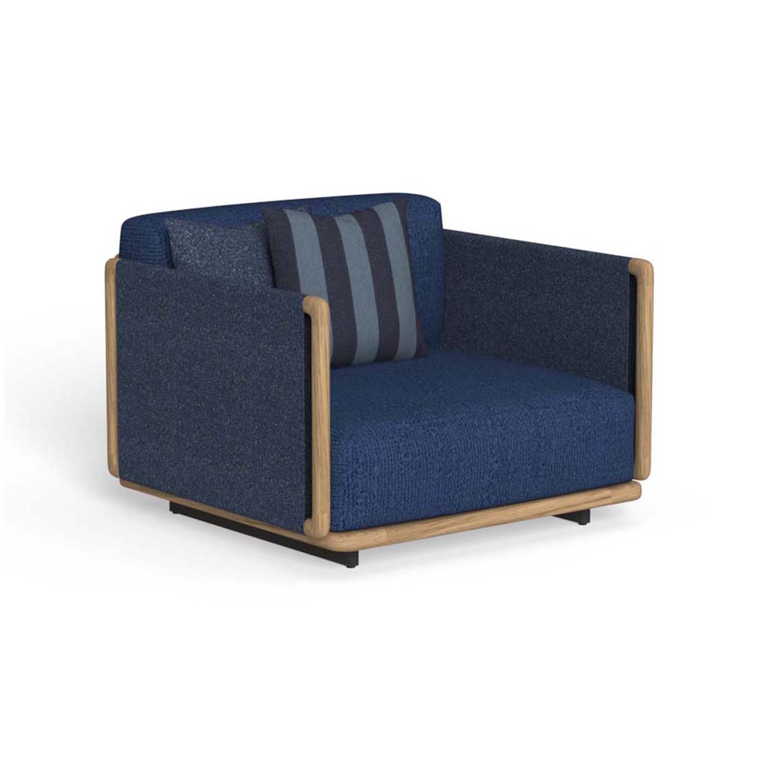 Jun | Living Armchair