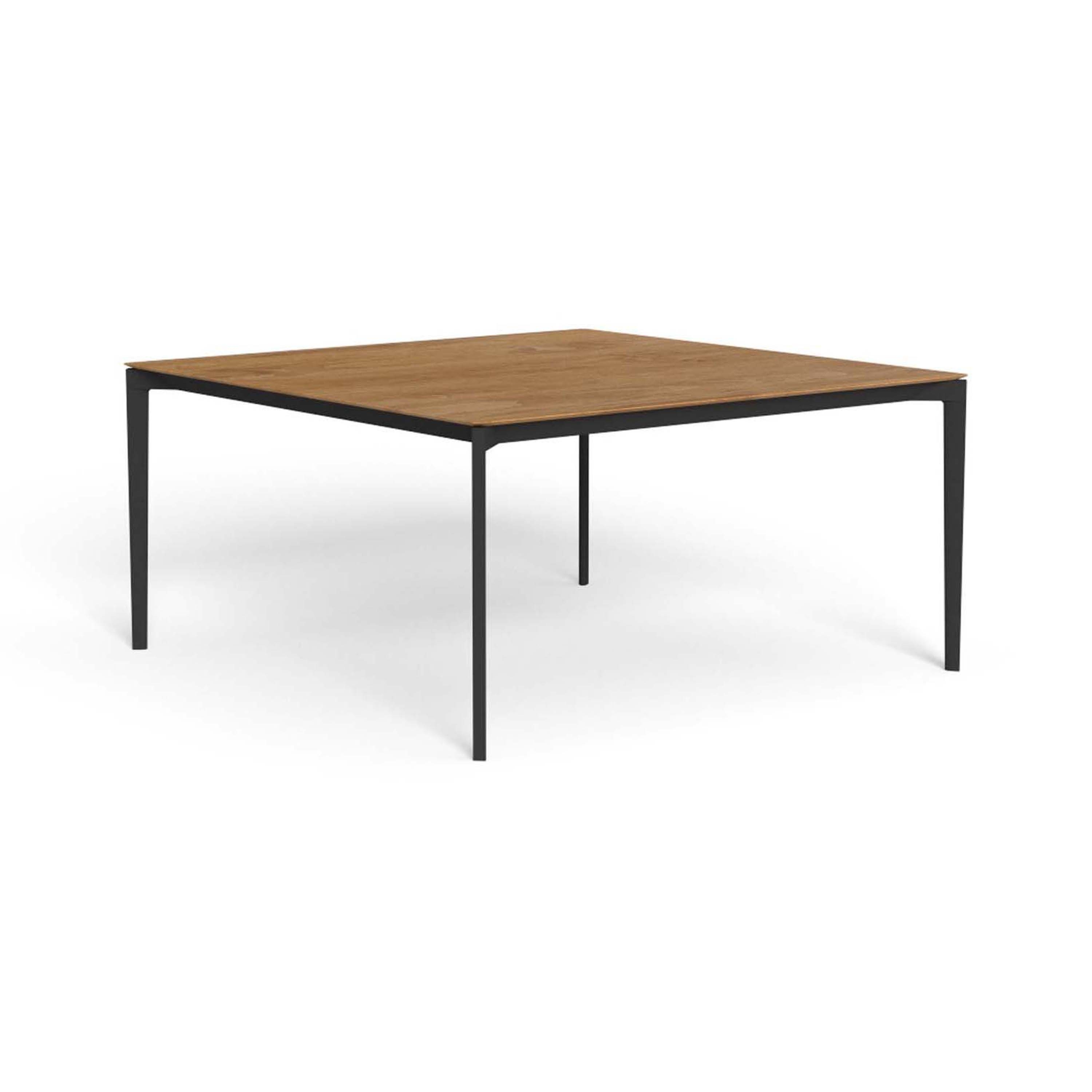 Leaf | Dining Table 150X150