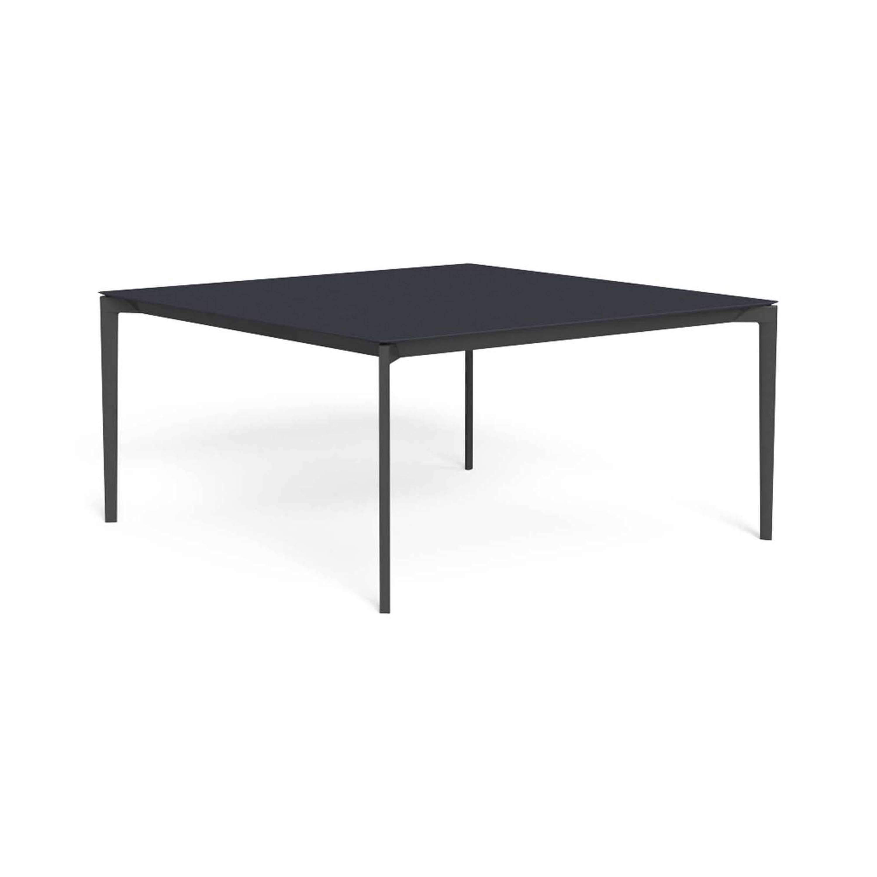 Display product Leaf | Dining Table 150X150 from manufacturer Talenti