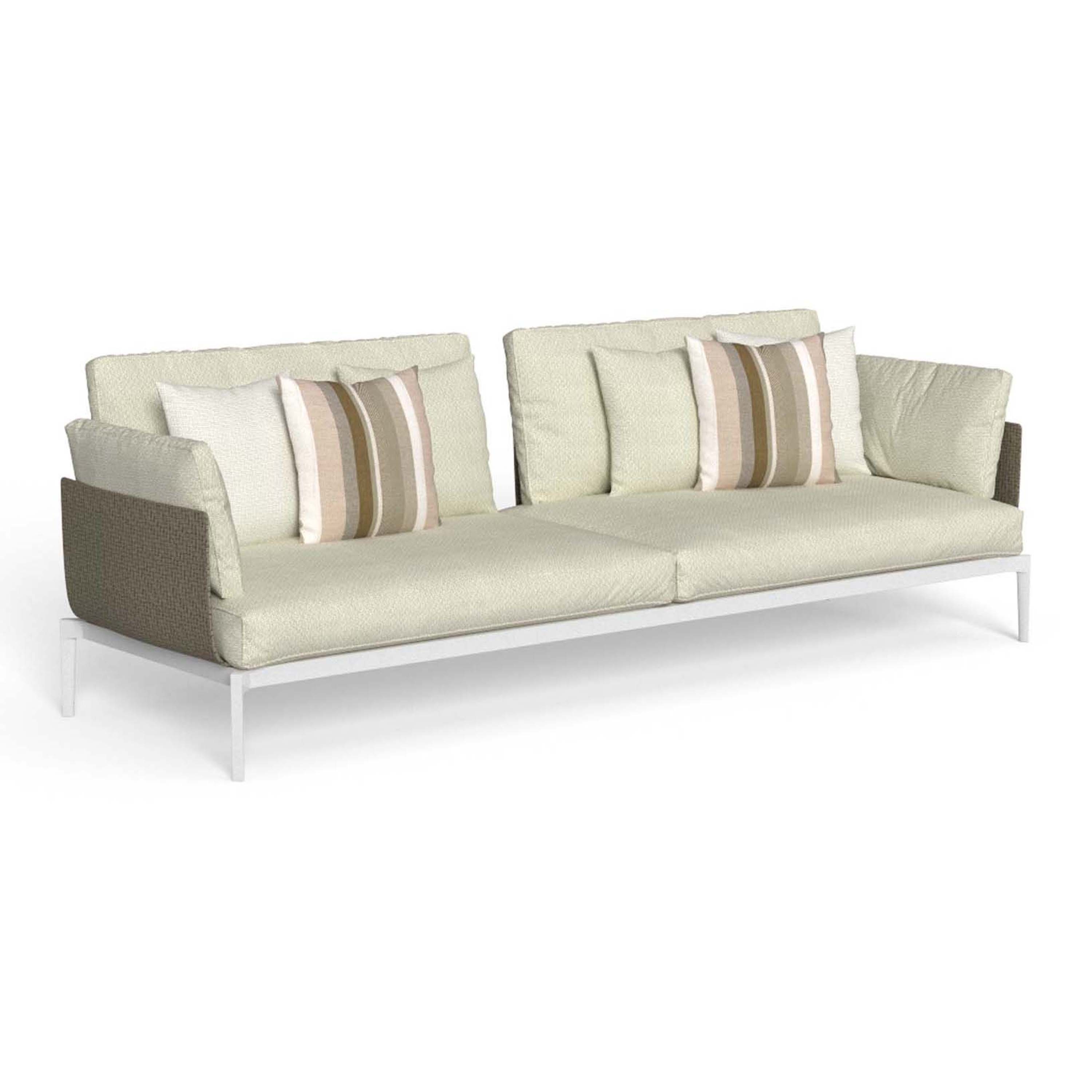 Display product Leaf | Sofa 3 Seater from manufacturer Talenti