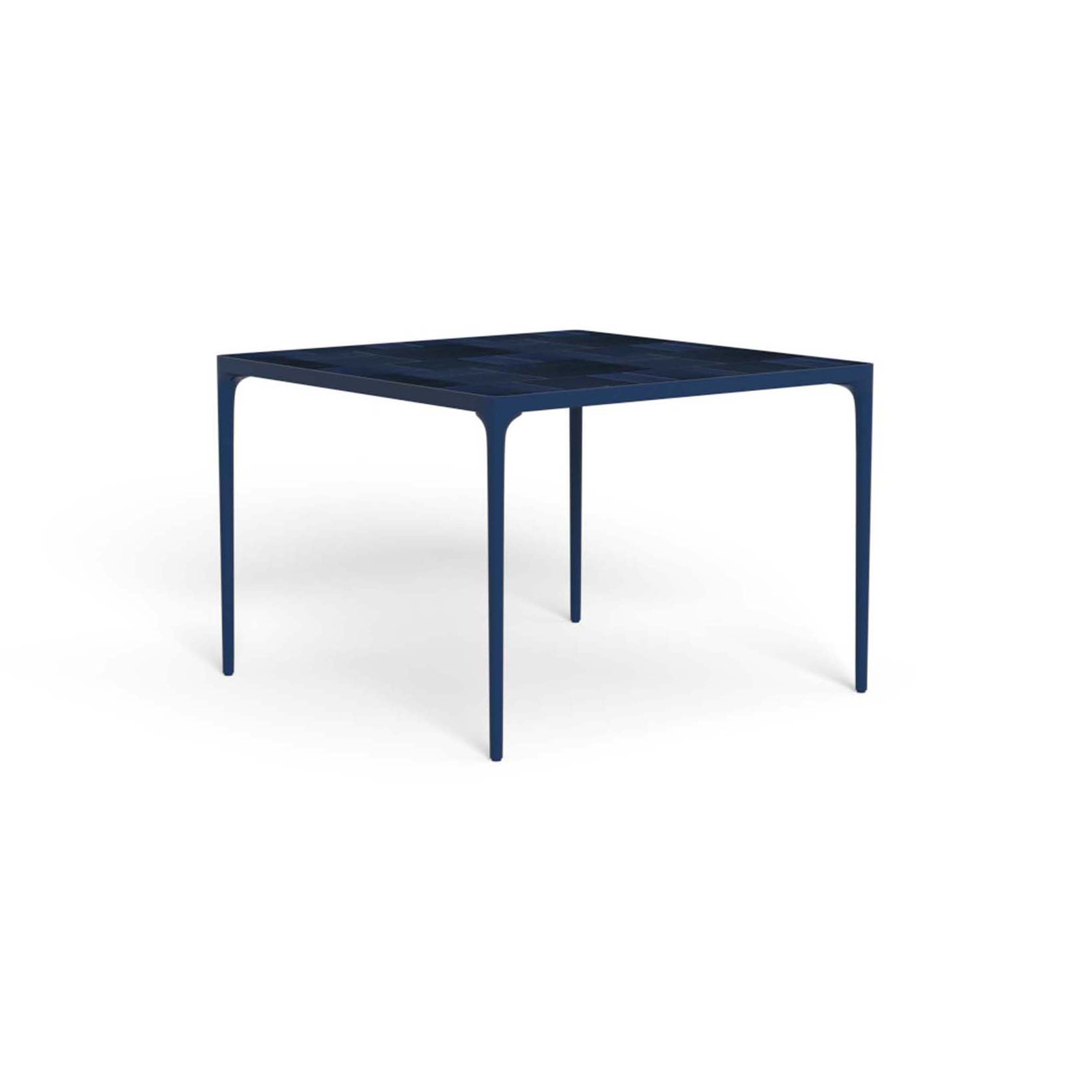 Nalu | Dining Table 106X106