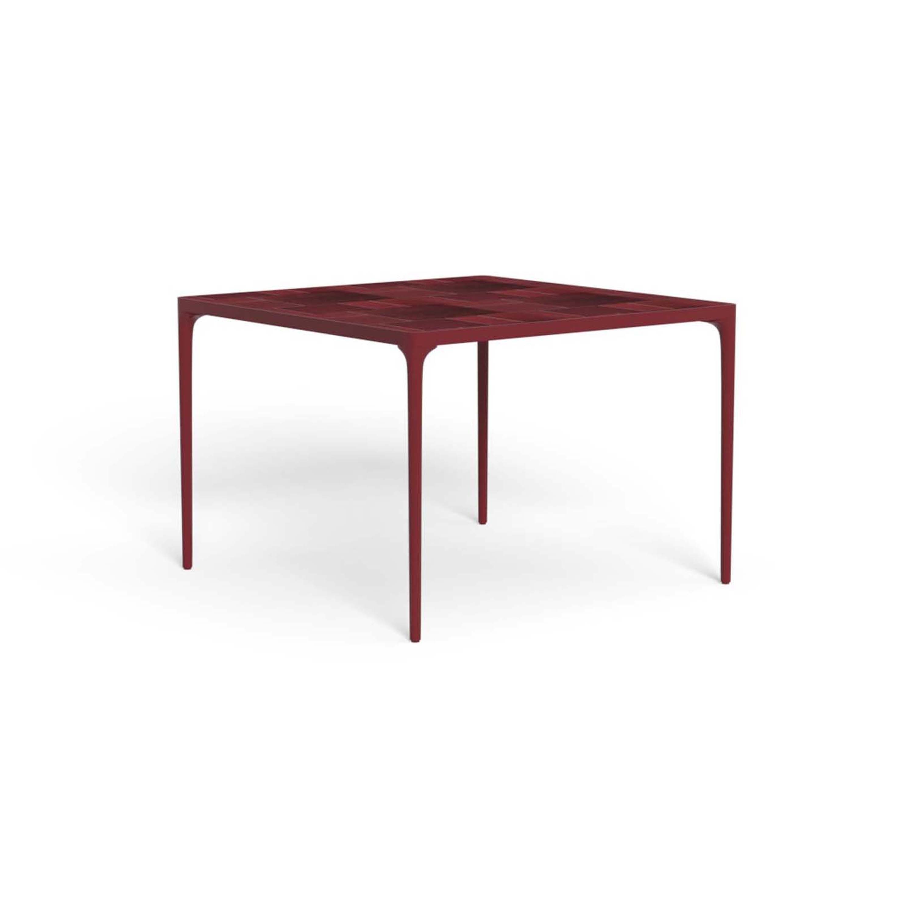 Nalu | Dining Table 106X106