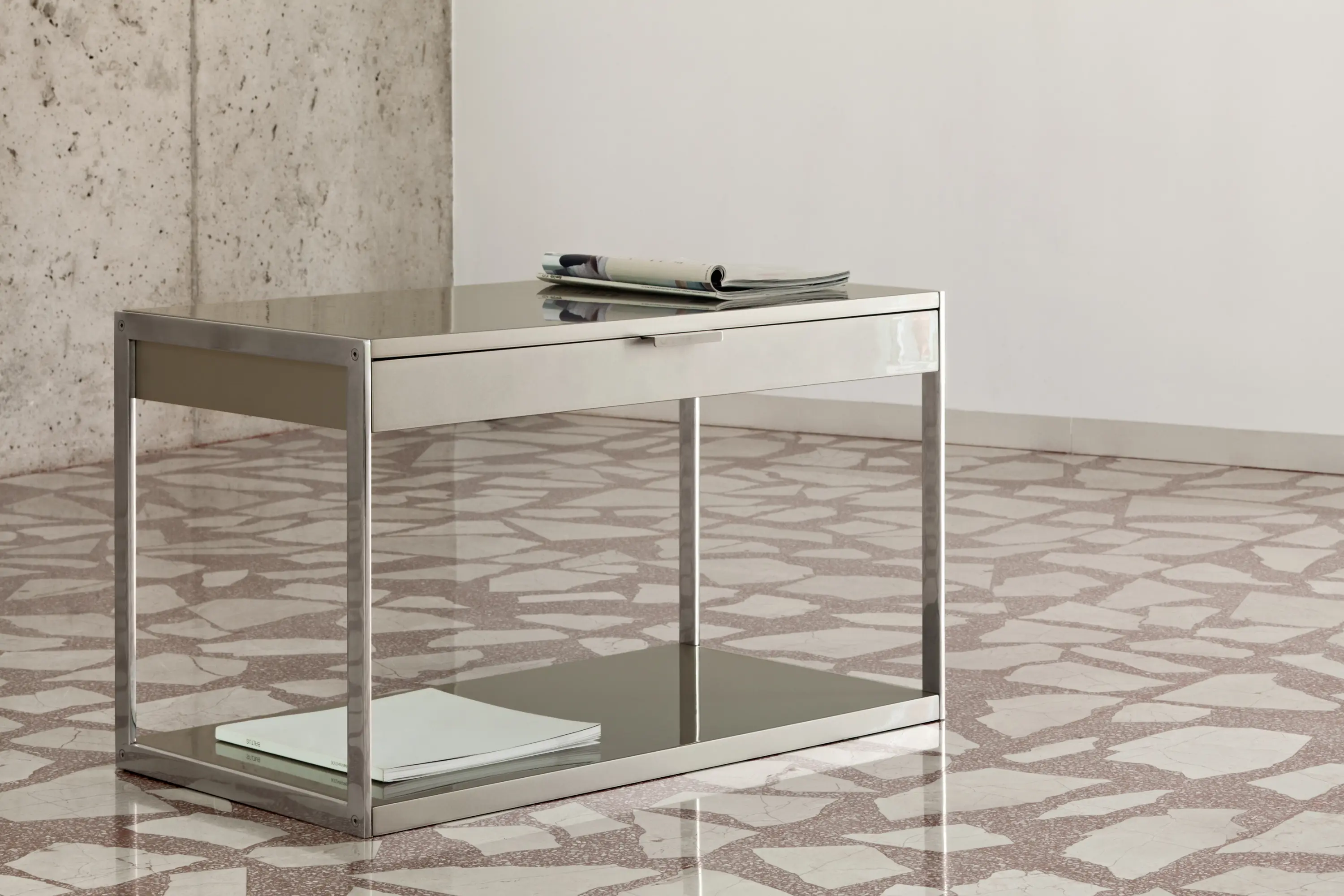 BALTUS - Waterloo bed side table