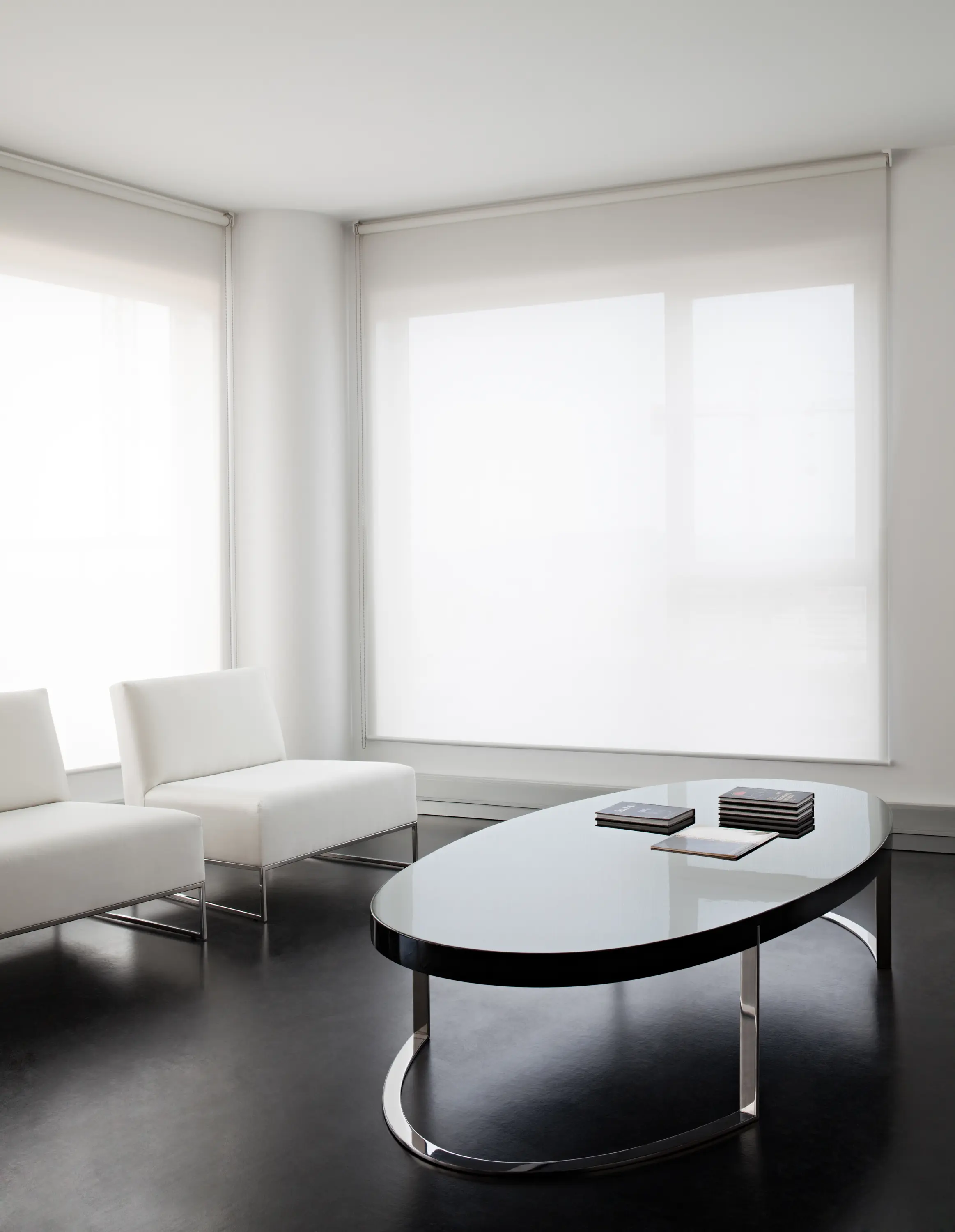 BALTUS - Oval coffee table