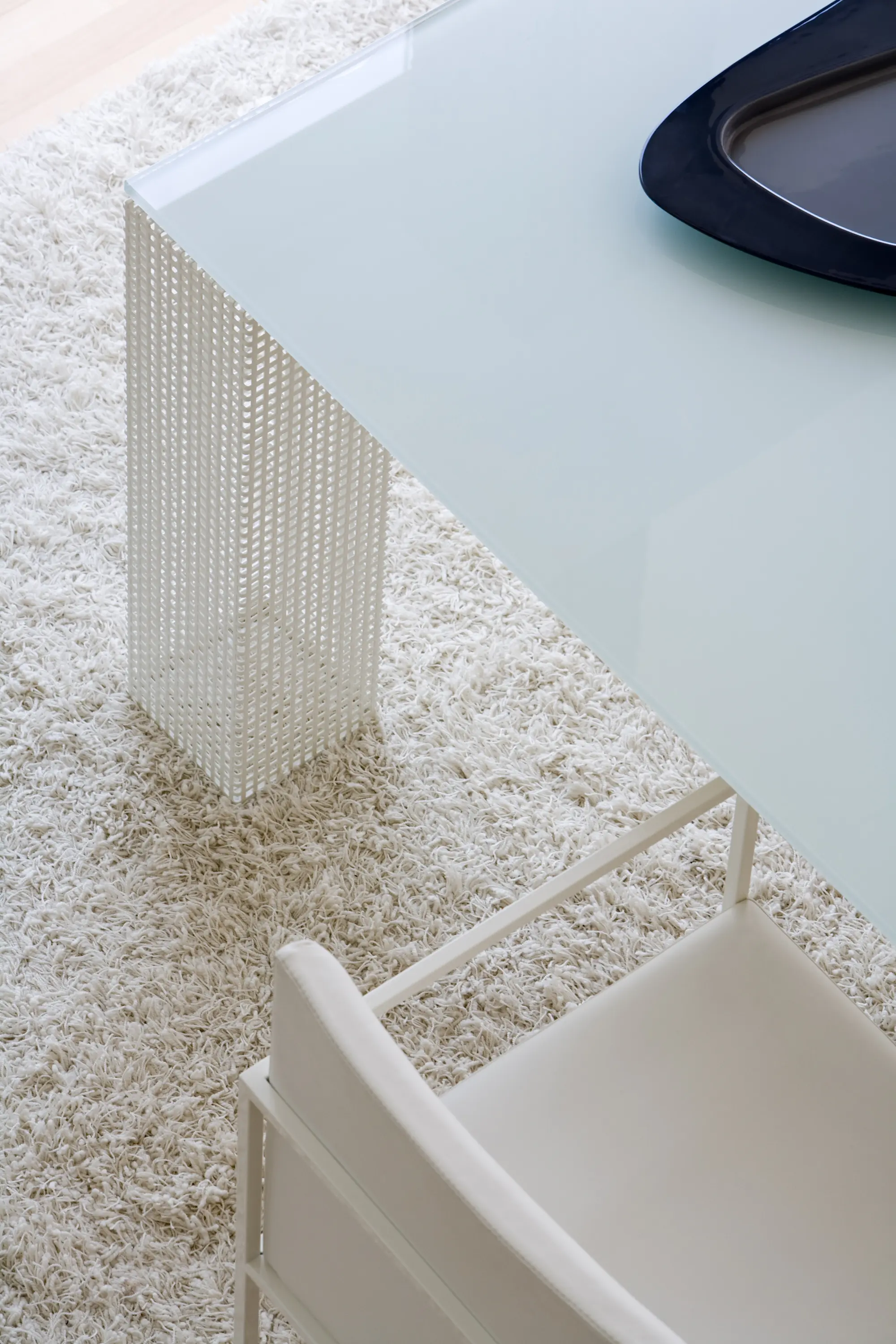 BALTUS - Petronas dining table