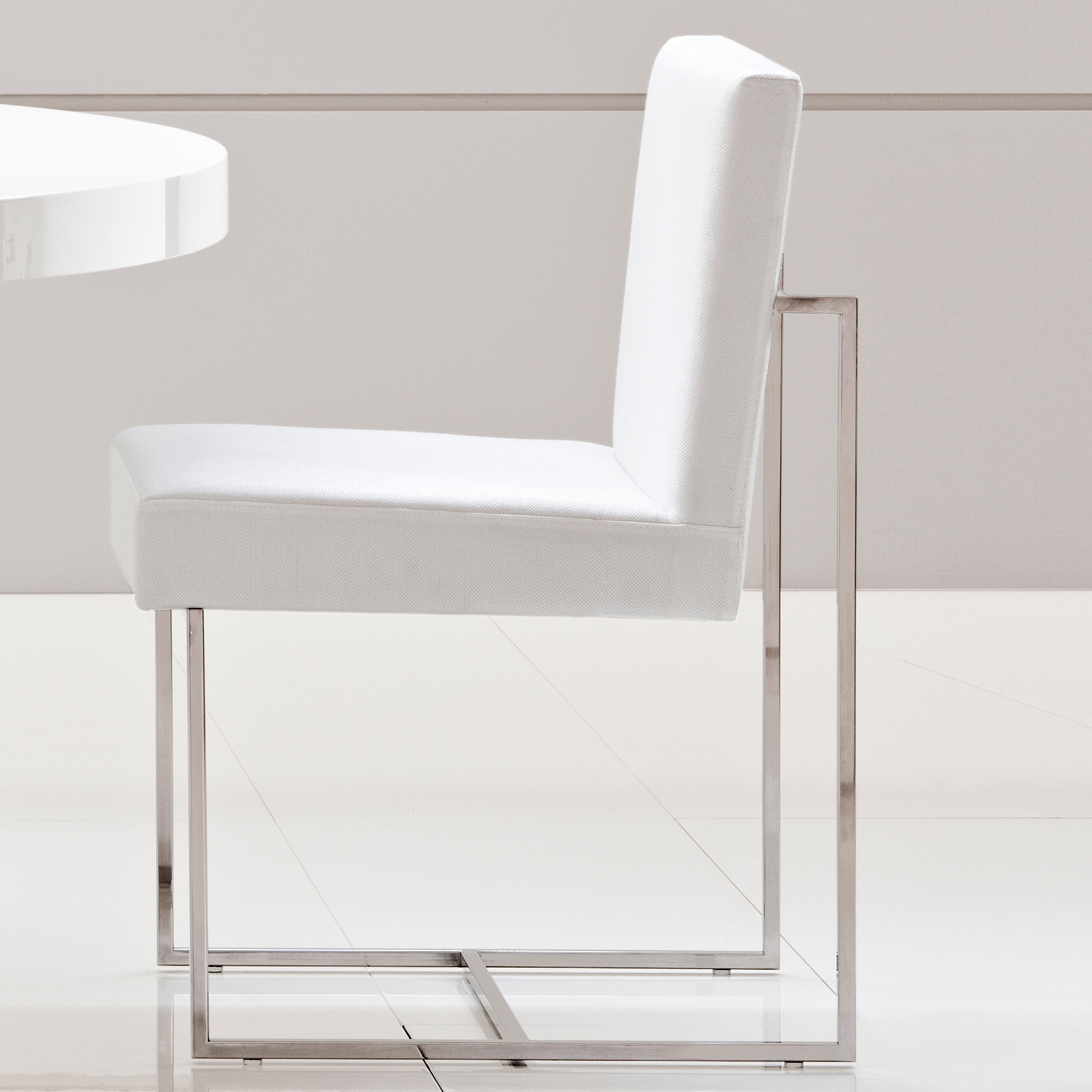 Mostrar el producto Cubic silla del fabricante BALTUS
