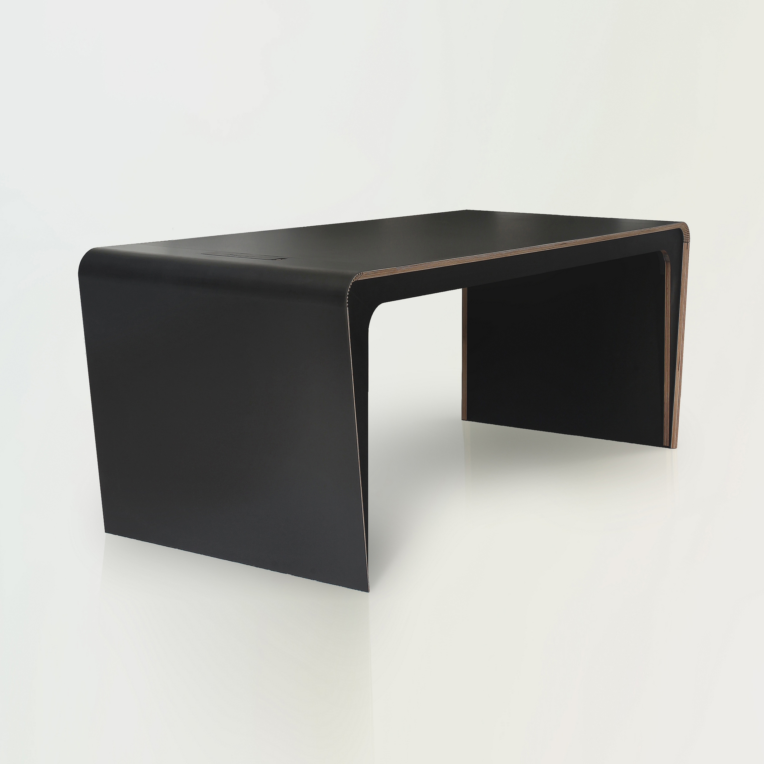 Display product Lir table from manufacturer Dizz Concept