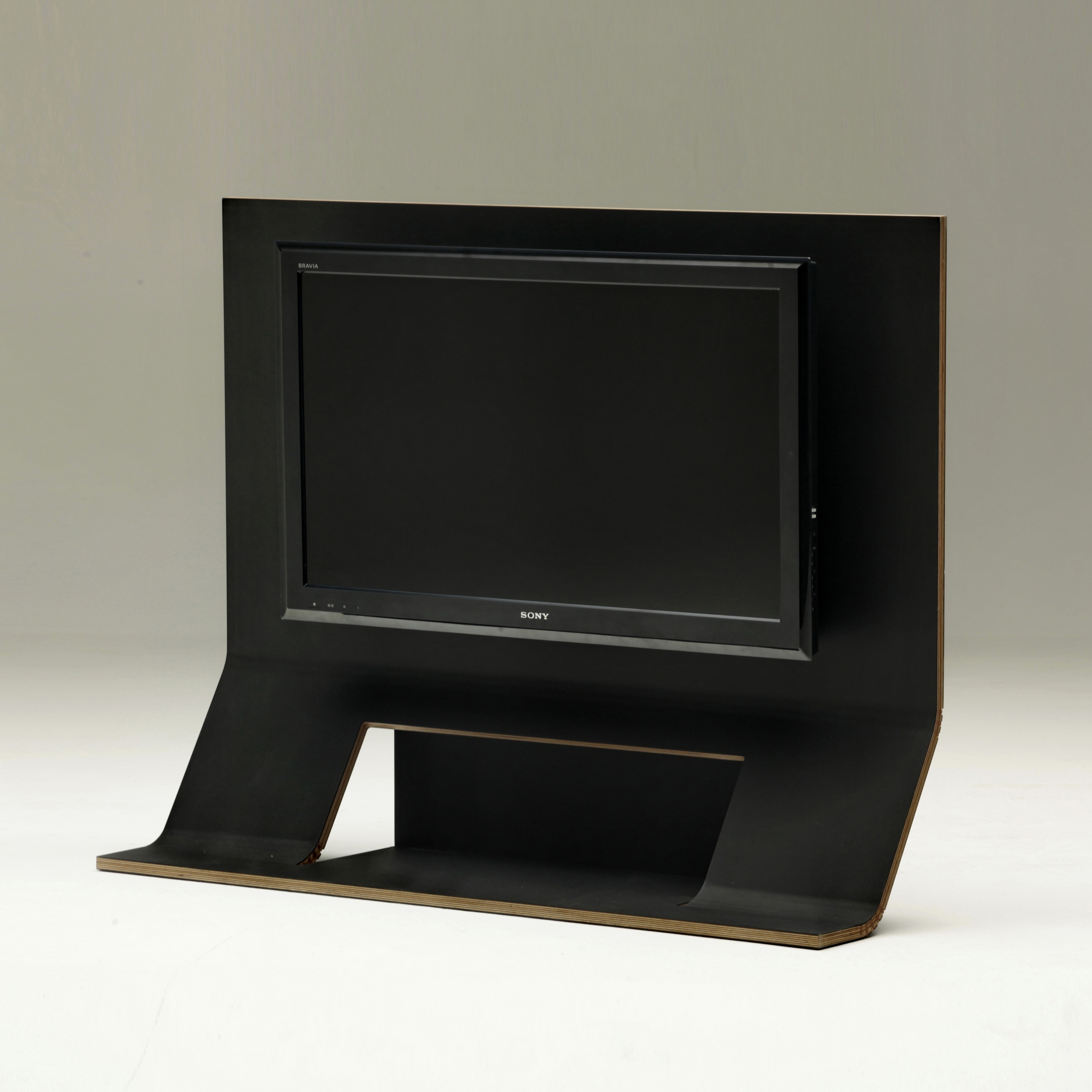 Display product Lir TV holder from manufacturer Dizz Concept