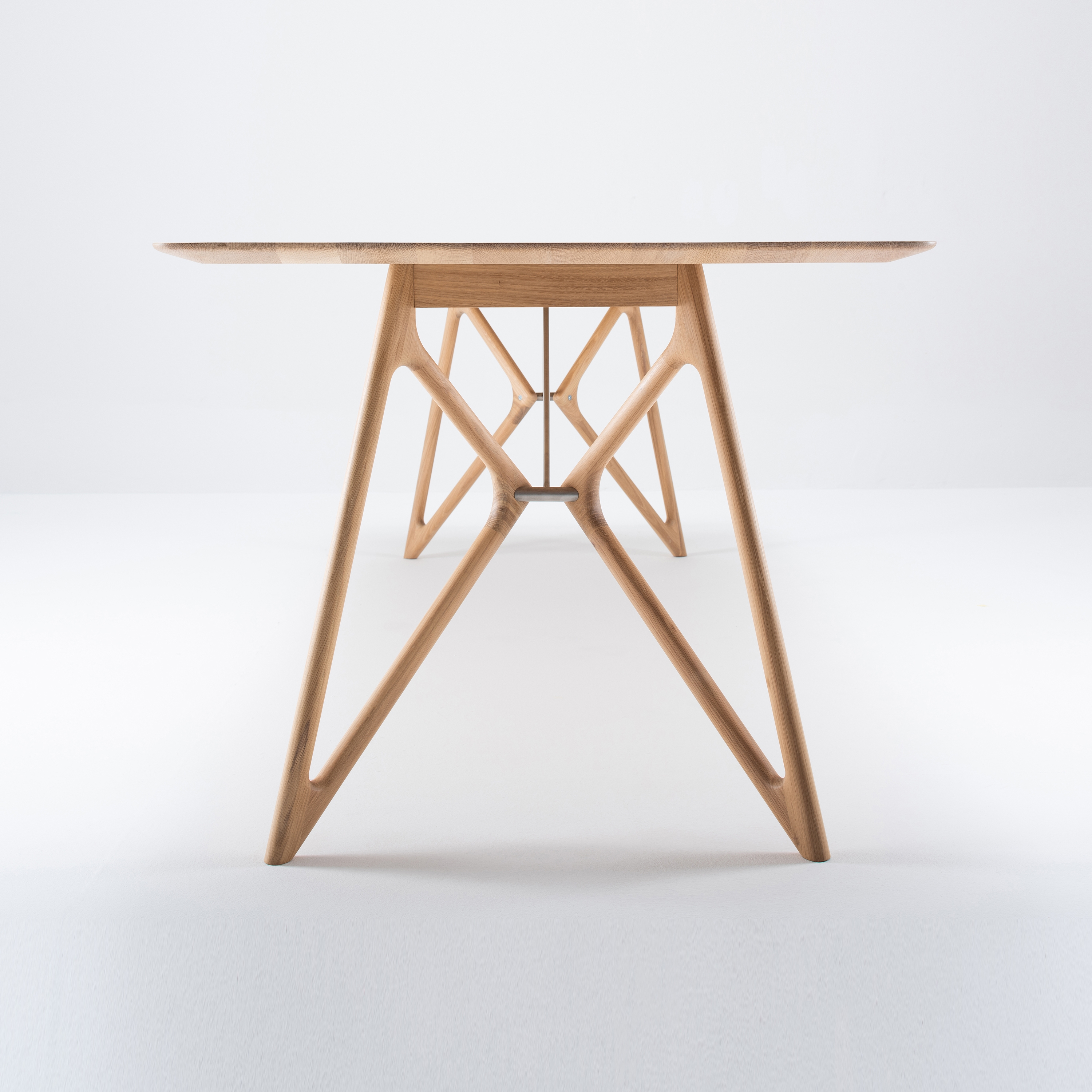 TABLES & DESKS