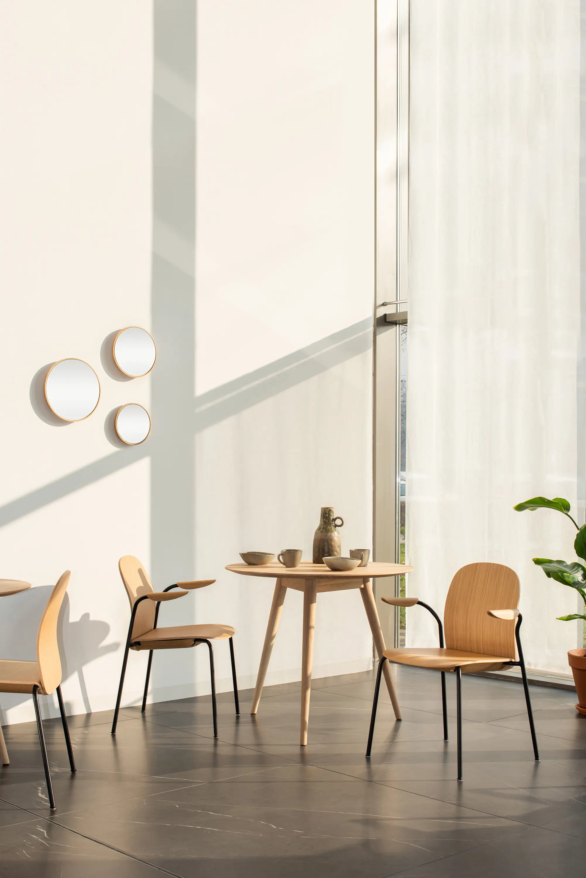 GAZZDA - Book Armchair Walnut