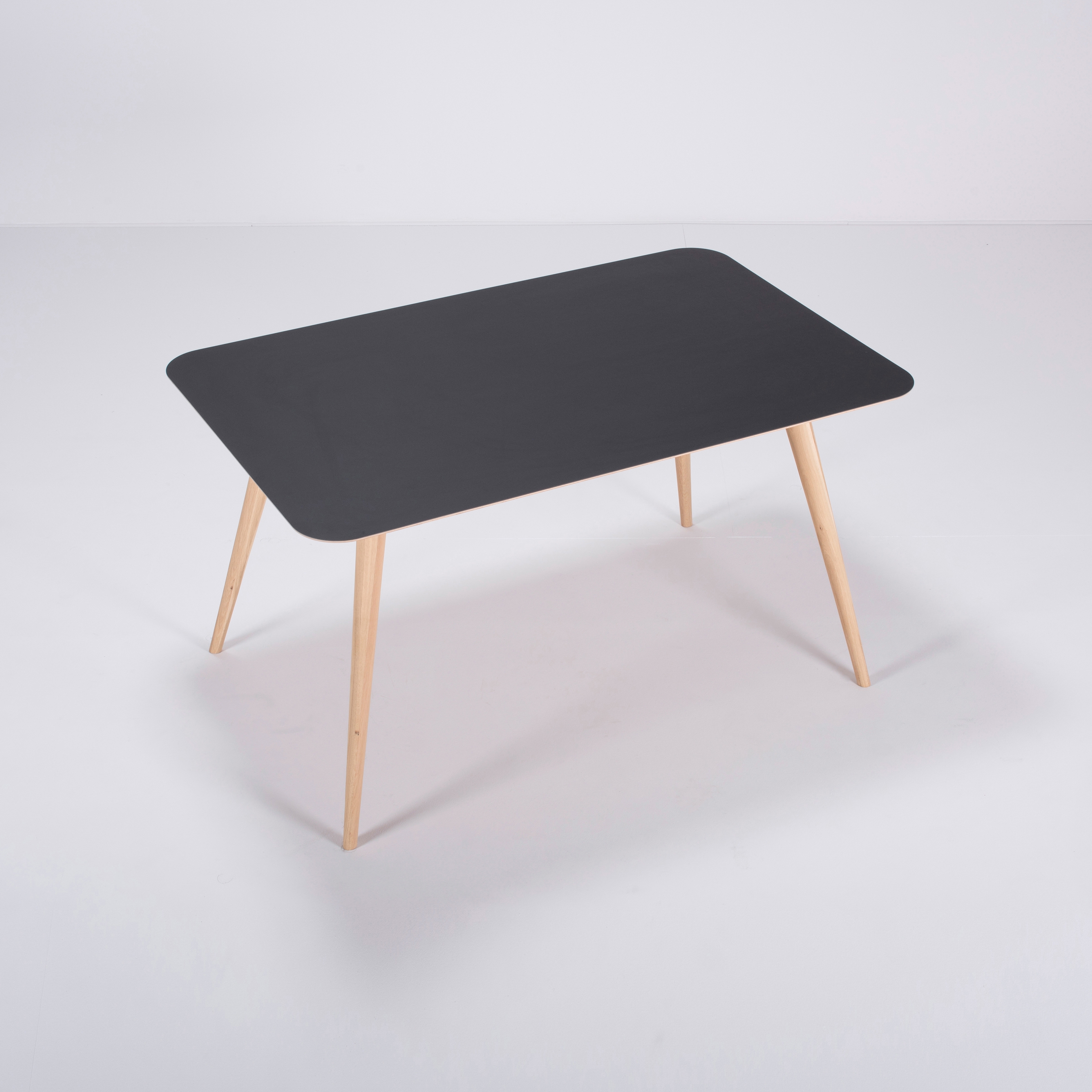 Stafa table | 140x90 | Linoleum
