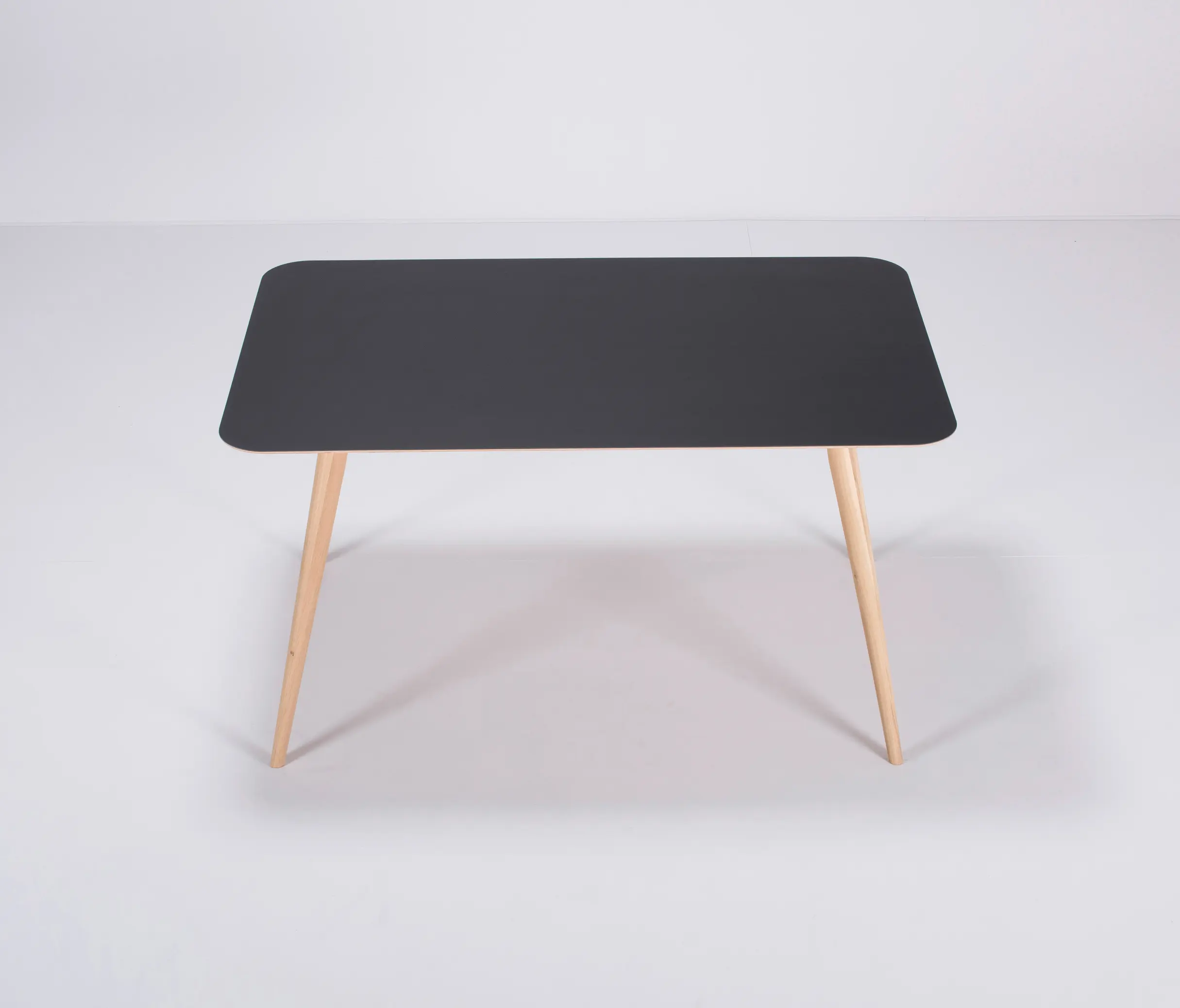 GAZZDA - Stafa table | 140x90 | Linoleum