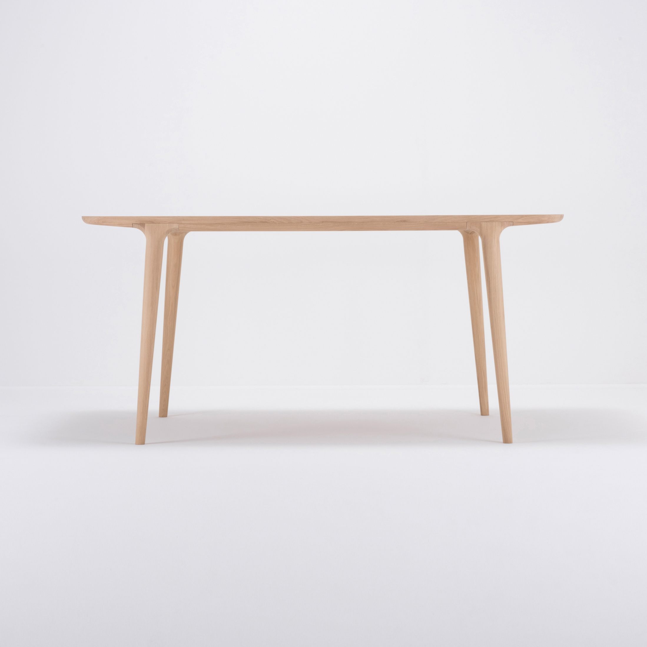 Afficher le produit Fawn table | 160x90 du fabricant GAZZDA