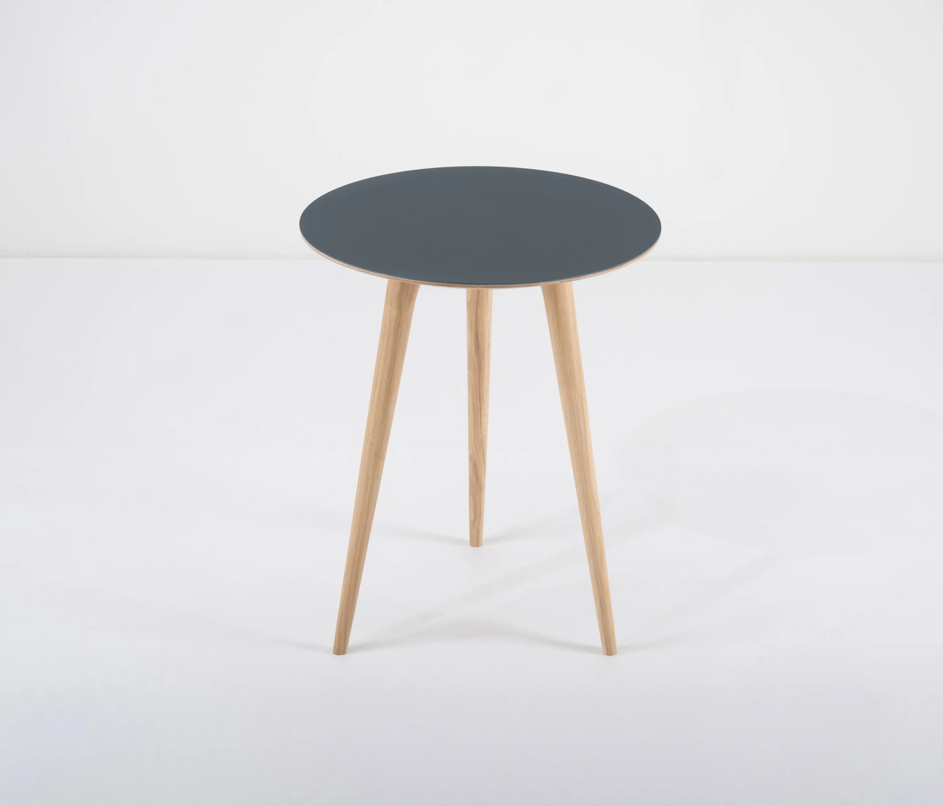 GAZZDA - Arp | side table ϕ 45