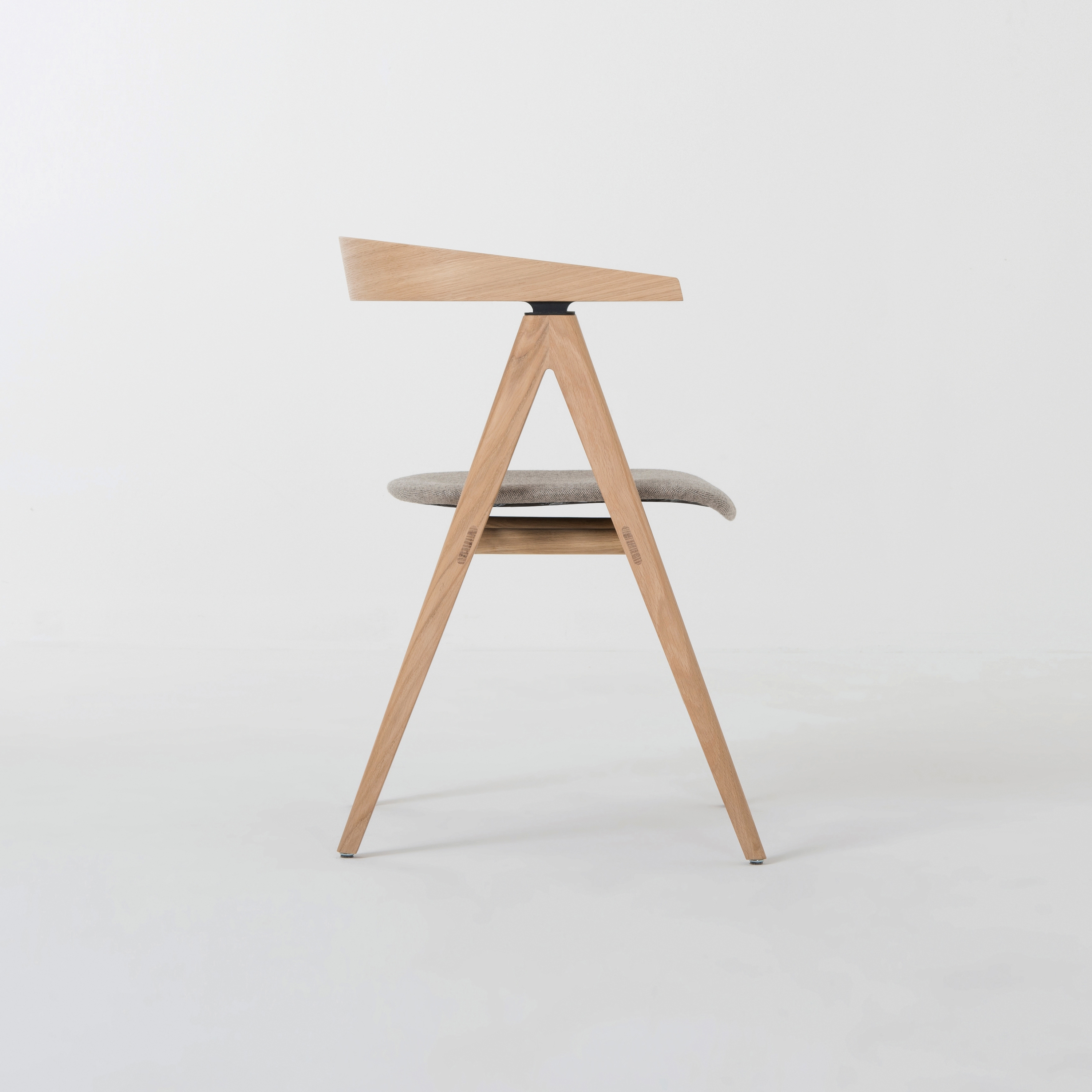 Display product Ava chair | Main Line Flax from manufacturer GAZZDA