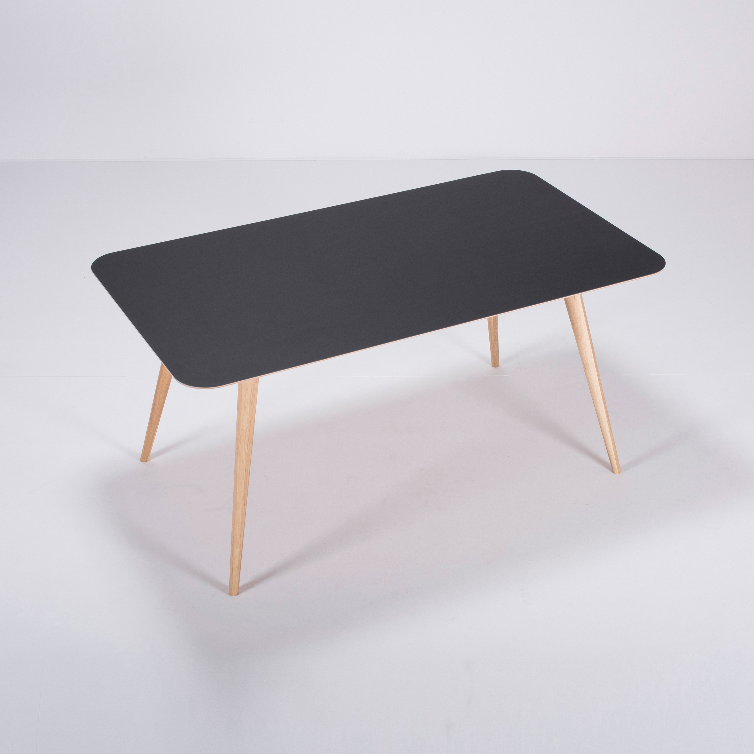 Stafa table | 160x90 | Linoleum