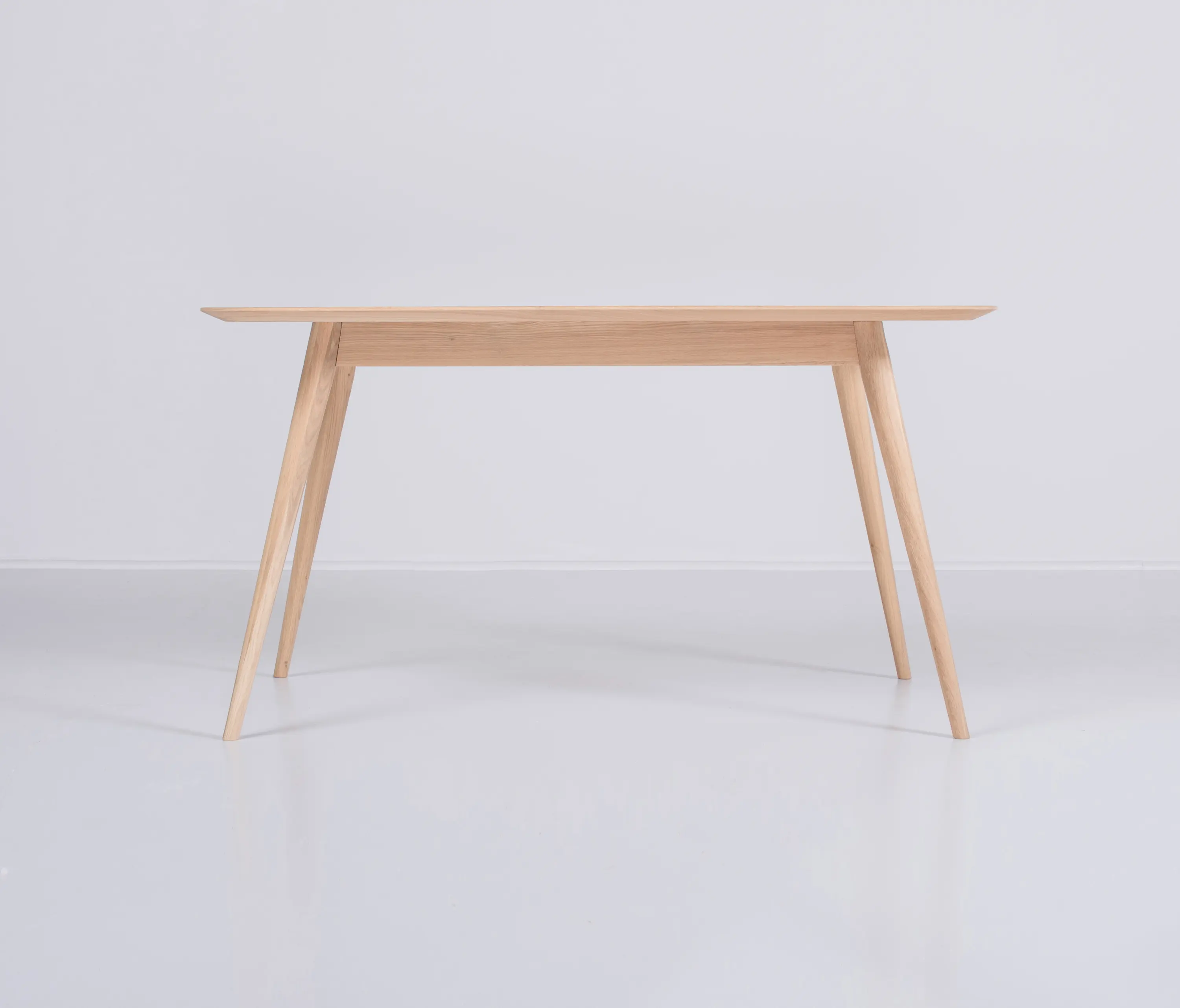 GAZZDA - Stafa table | 140x90