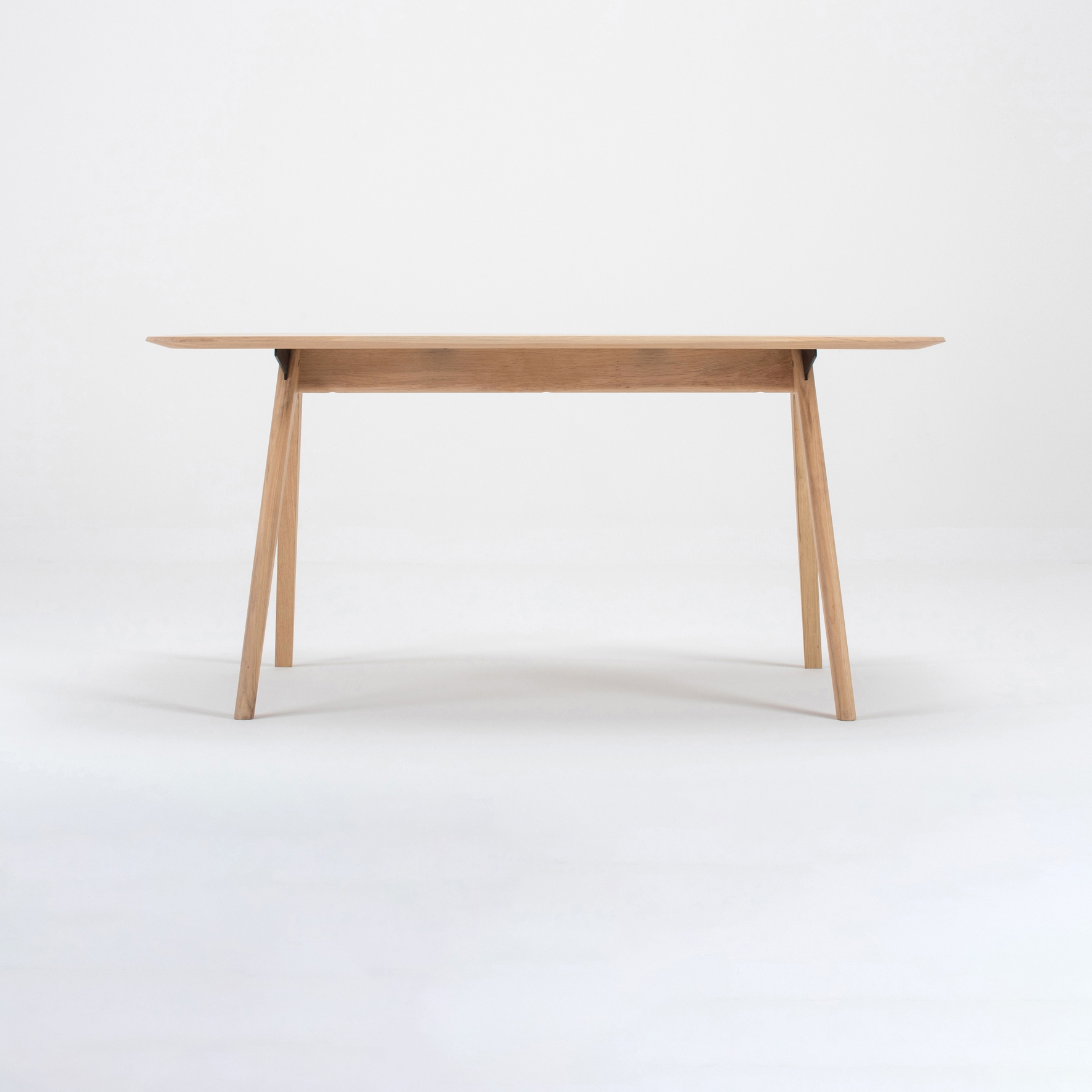 Display product Ava Table | 160x90 from manufacturer GAZZDA