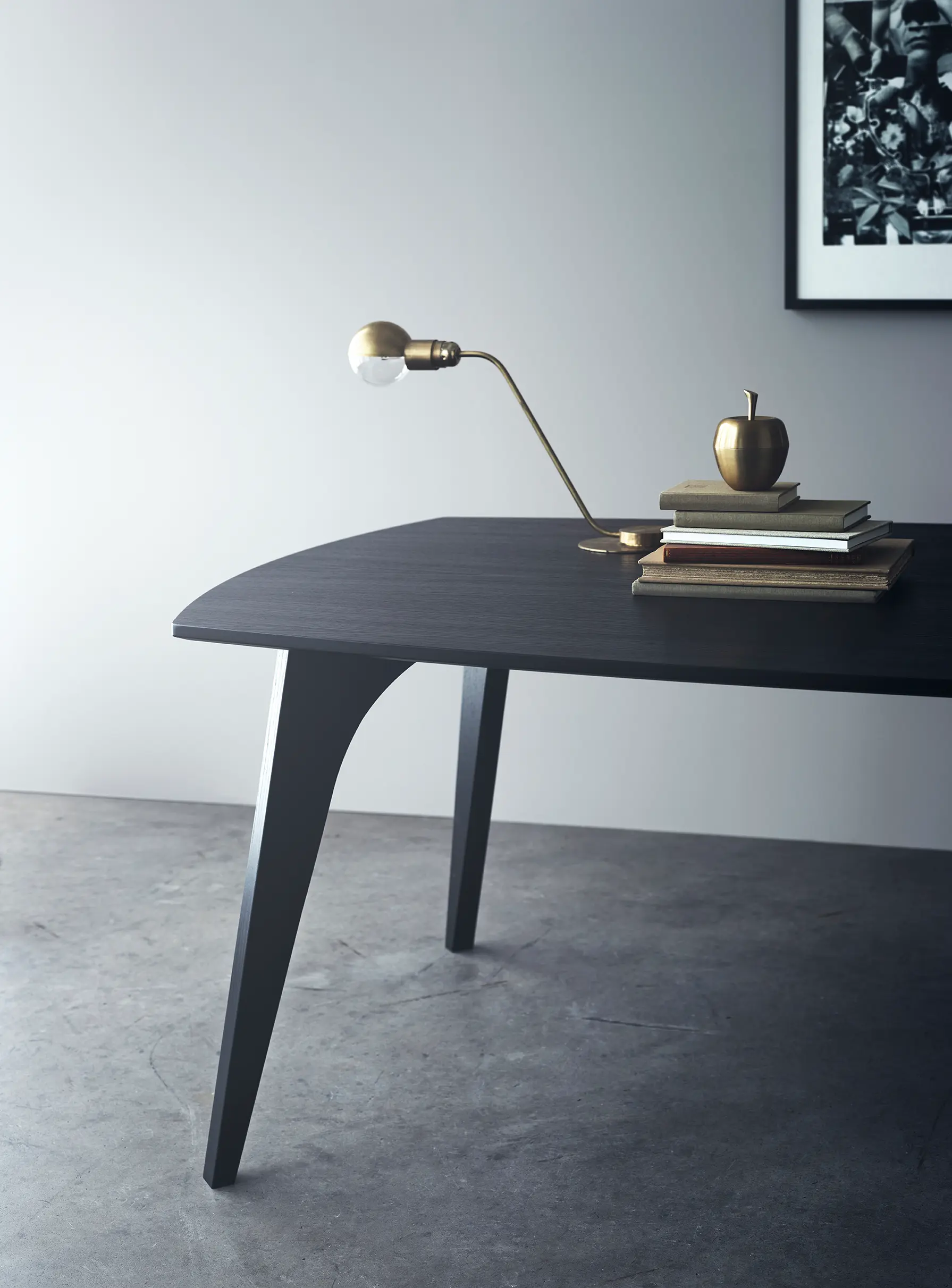 Erik Bagger Furniture - Jazz | round bar table 120