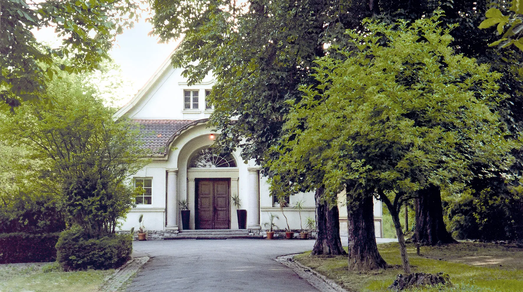 Gallery slide image