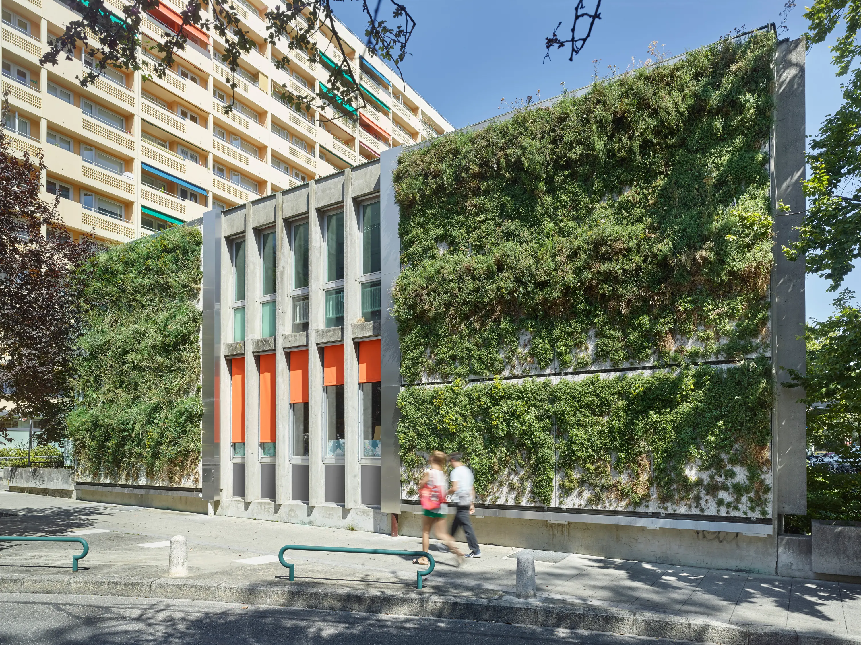Creabeton Matériaux - SKYFLOR® - Vertikales Begrünungssystem