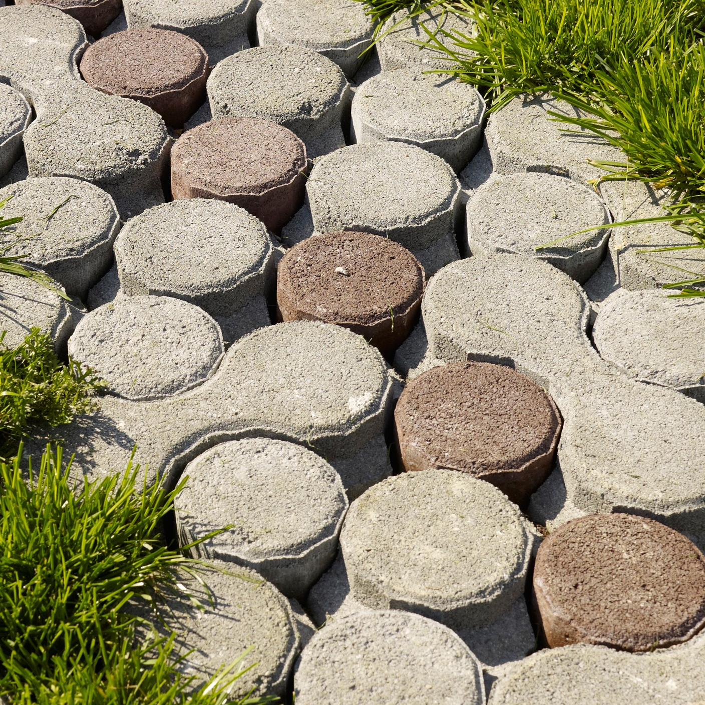 Display product LUNIX® - Eco pavement from manufacturer Creabeton Matériaux