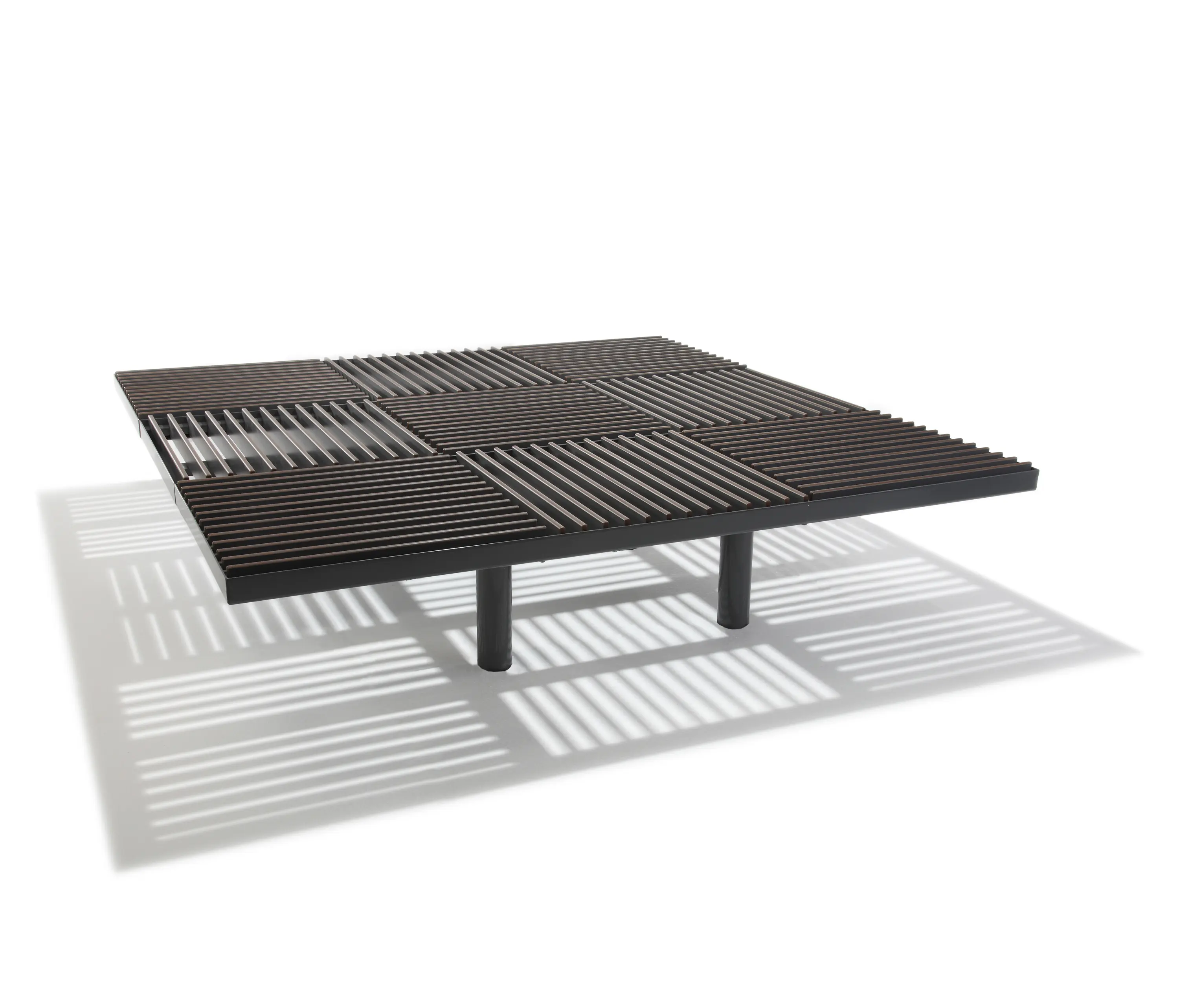 Hags - Grid | Bench