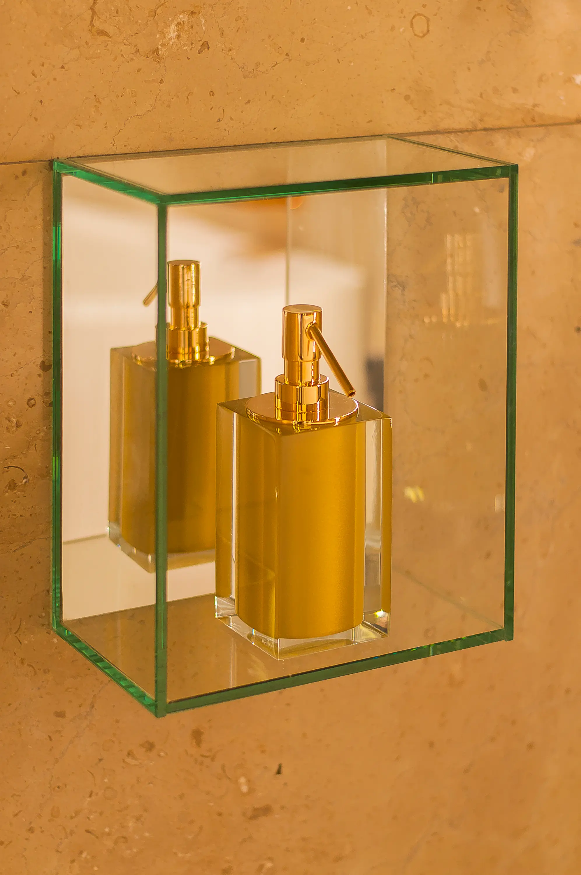 Vallvé - Gloss Tissue Box