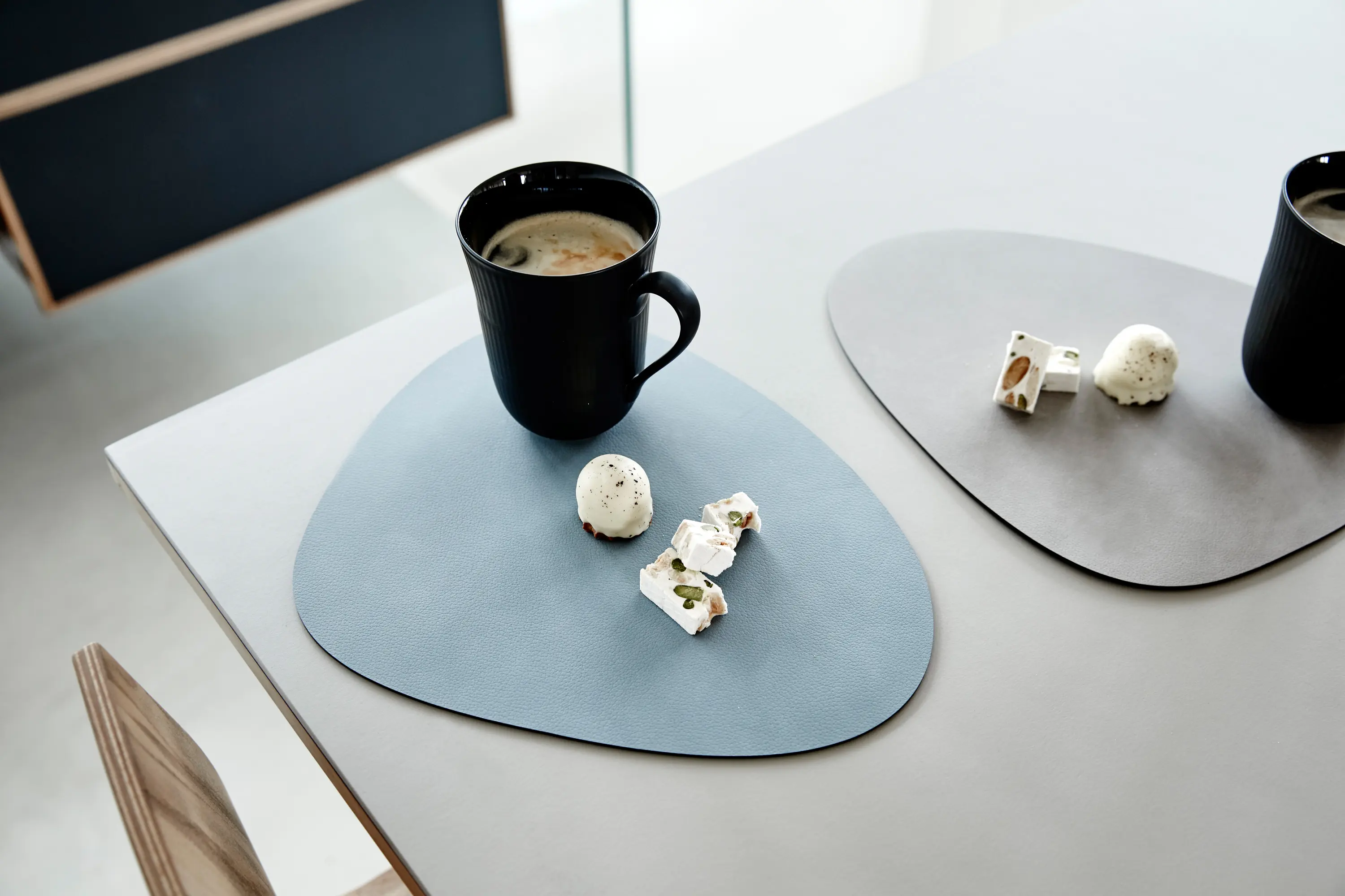 LINDDNA - Table Mat | curve S