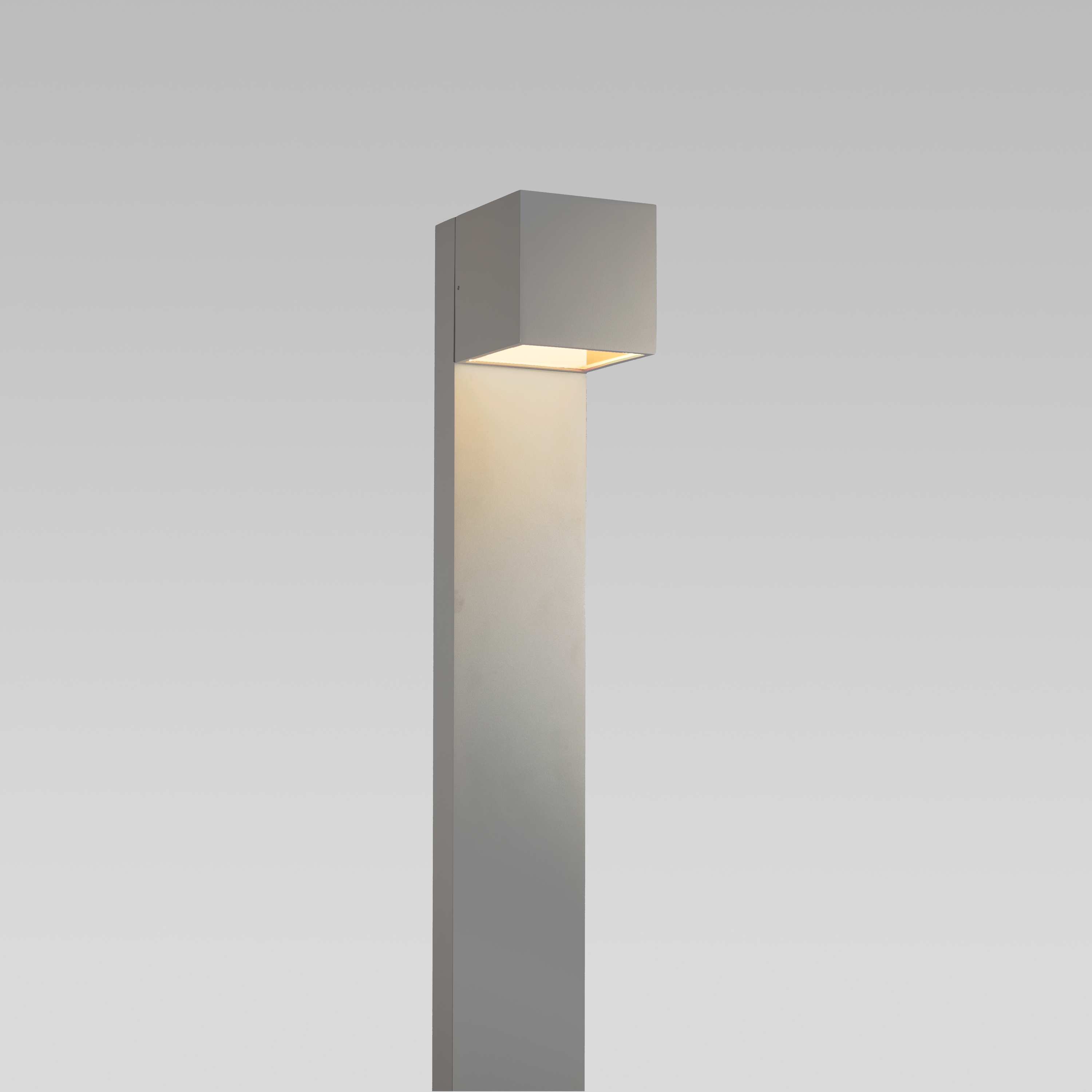 Cube XL Ground Lamp