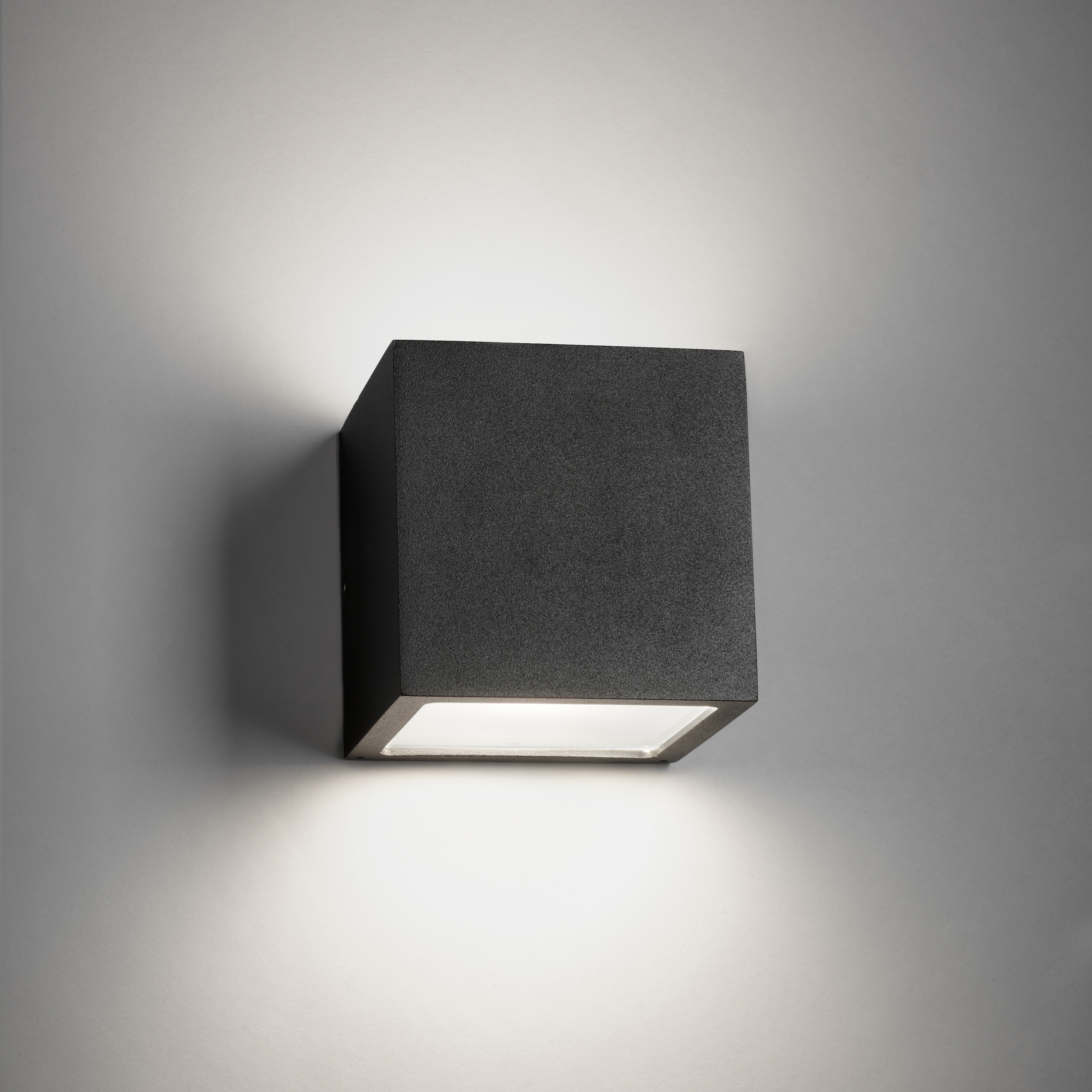 Mostrar el producto Cube Up Down G9 del fabricante Light-Point