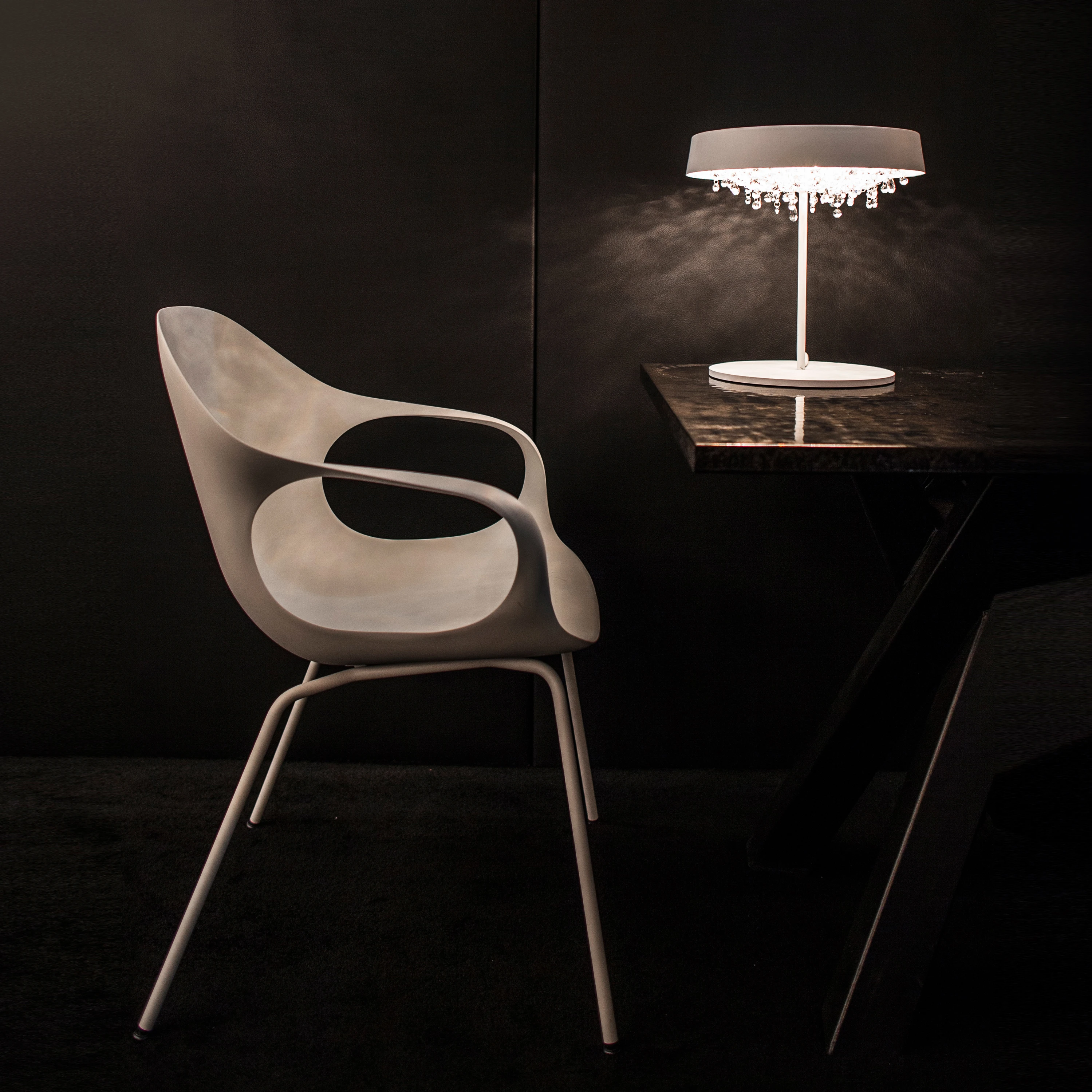PERSONAL UNIVERSE - TABLE LAMPS