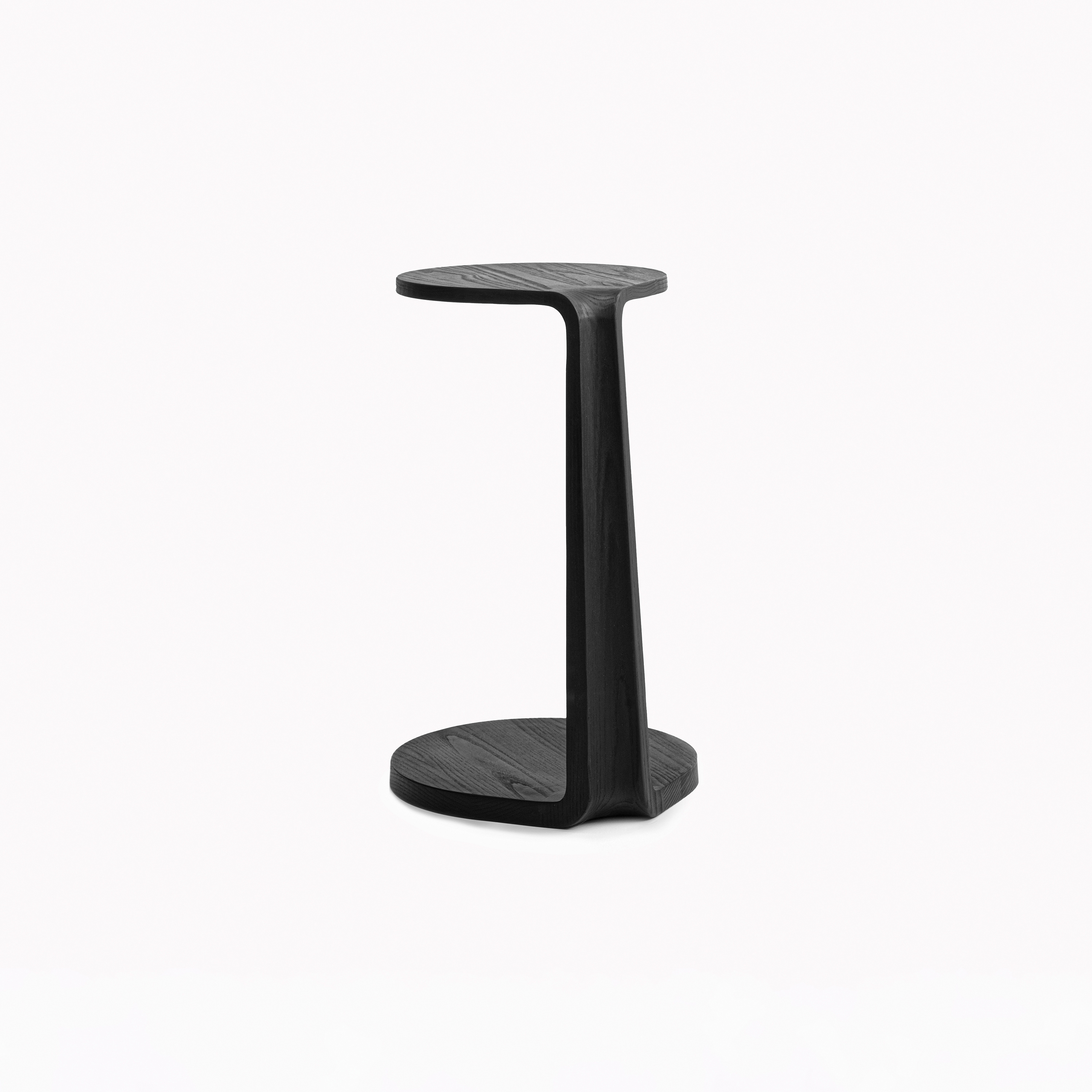 Primum Oval Side Table