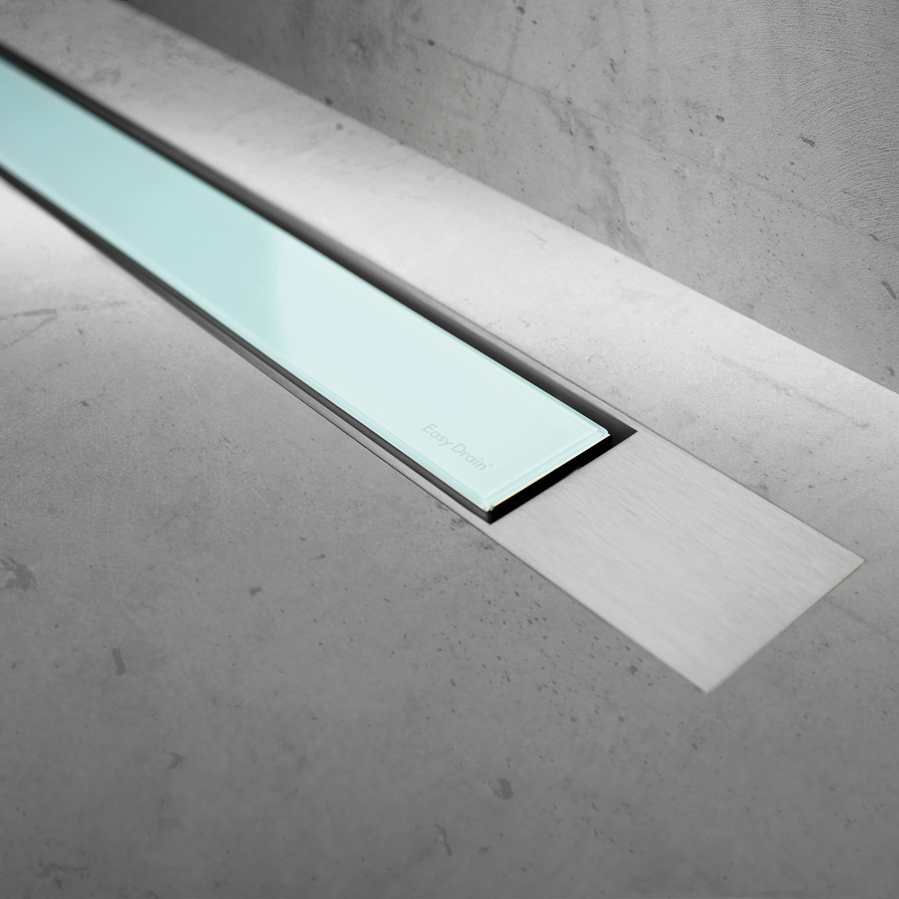 Display product Modulo Design Z-2 Brush Green Glass from manufacturer Easy Drain