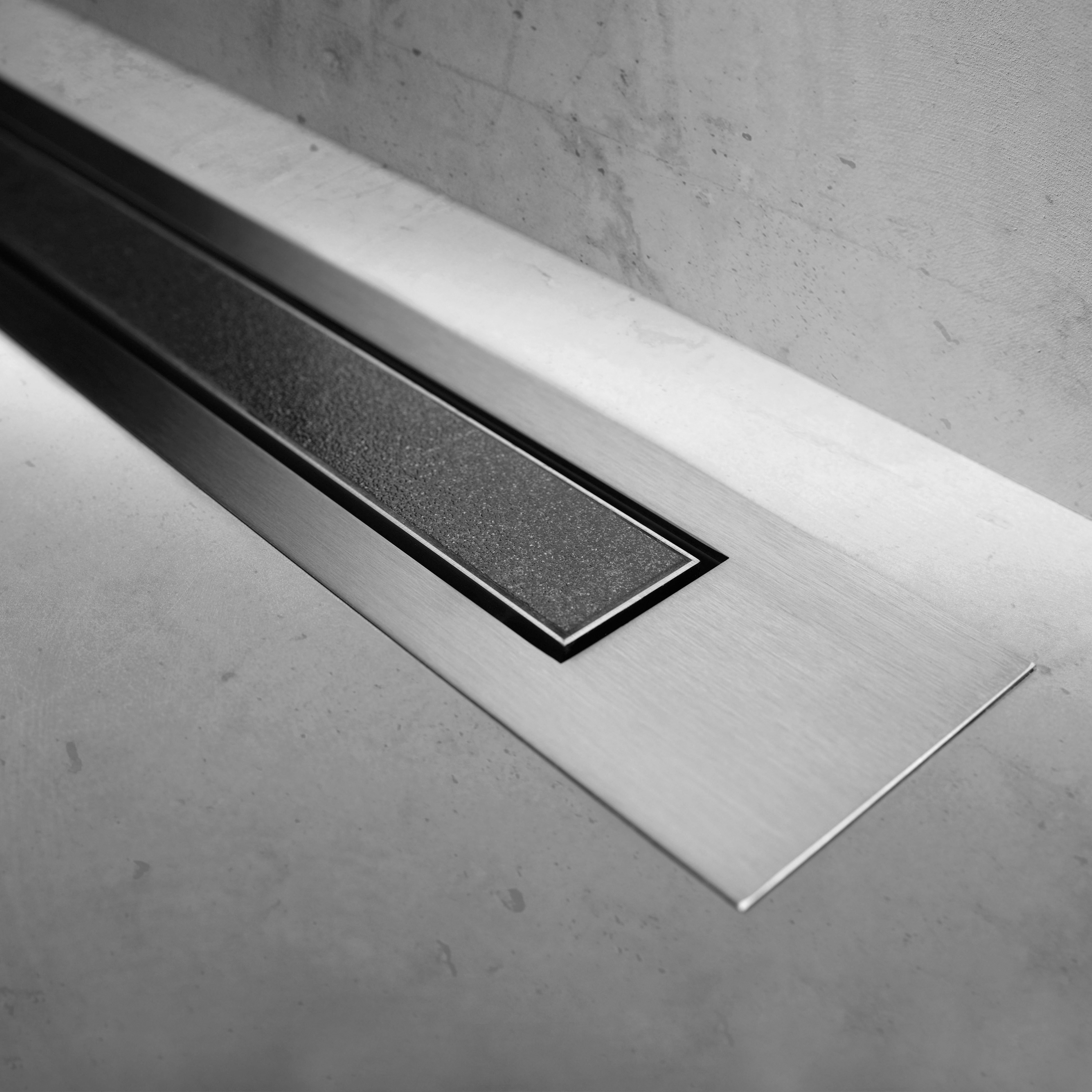 Display product Modulo Design Z-4 Brush Tile from manufacturer Easy Drain