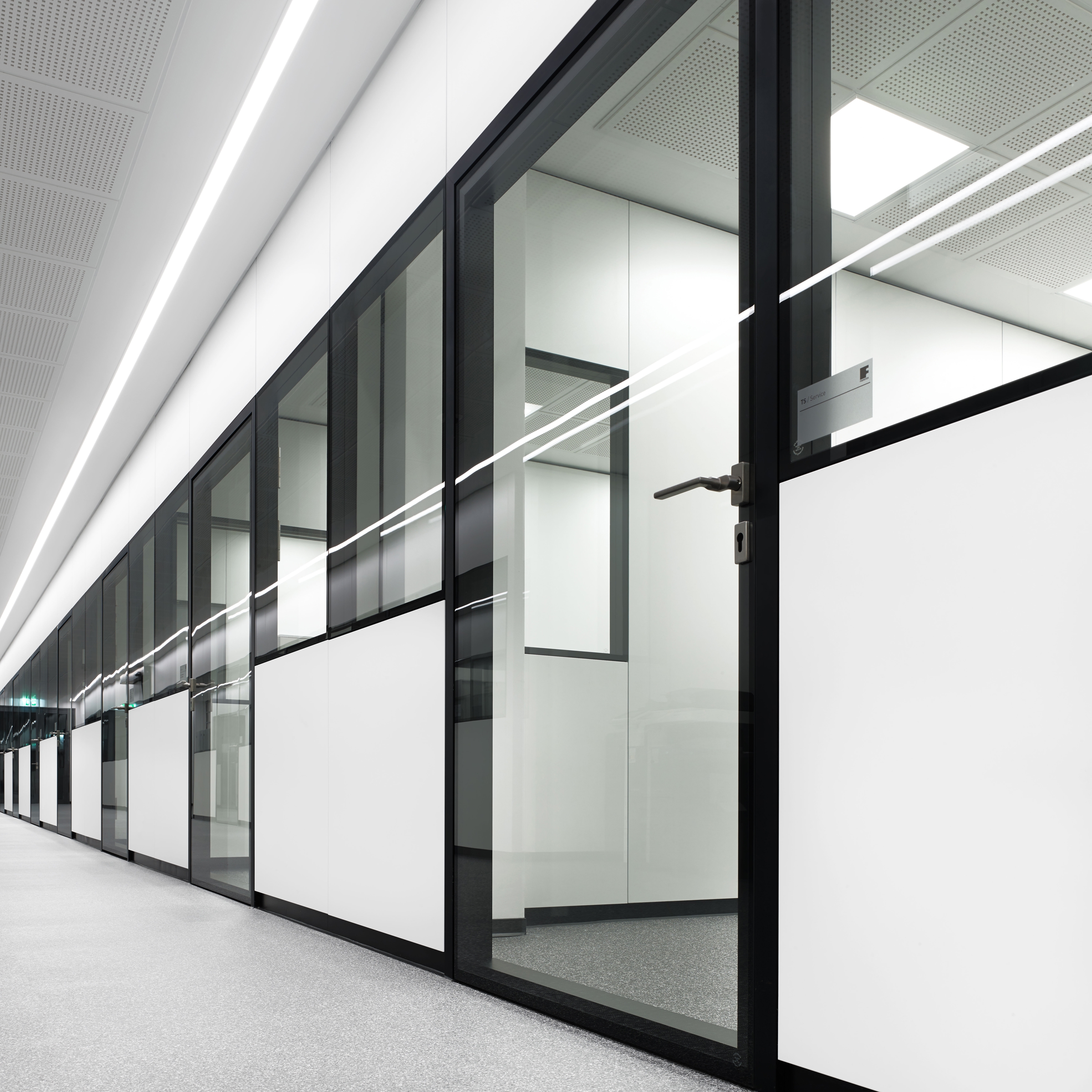 Vertoon produk MFT wall van vervaardiger INTEK