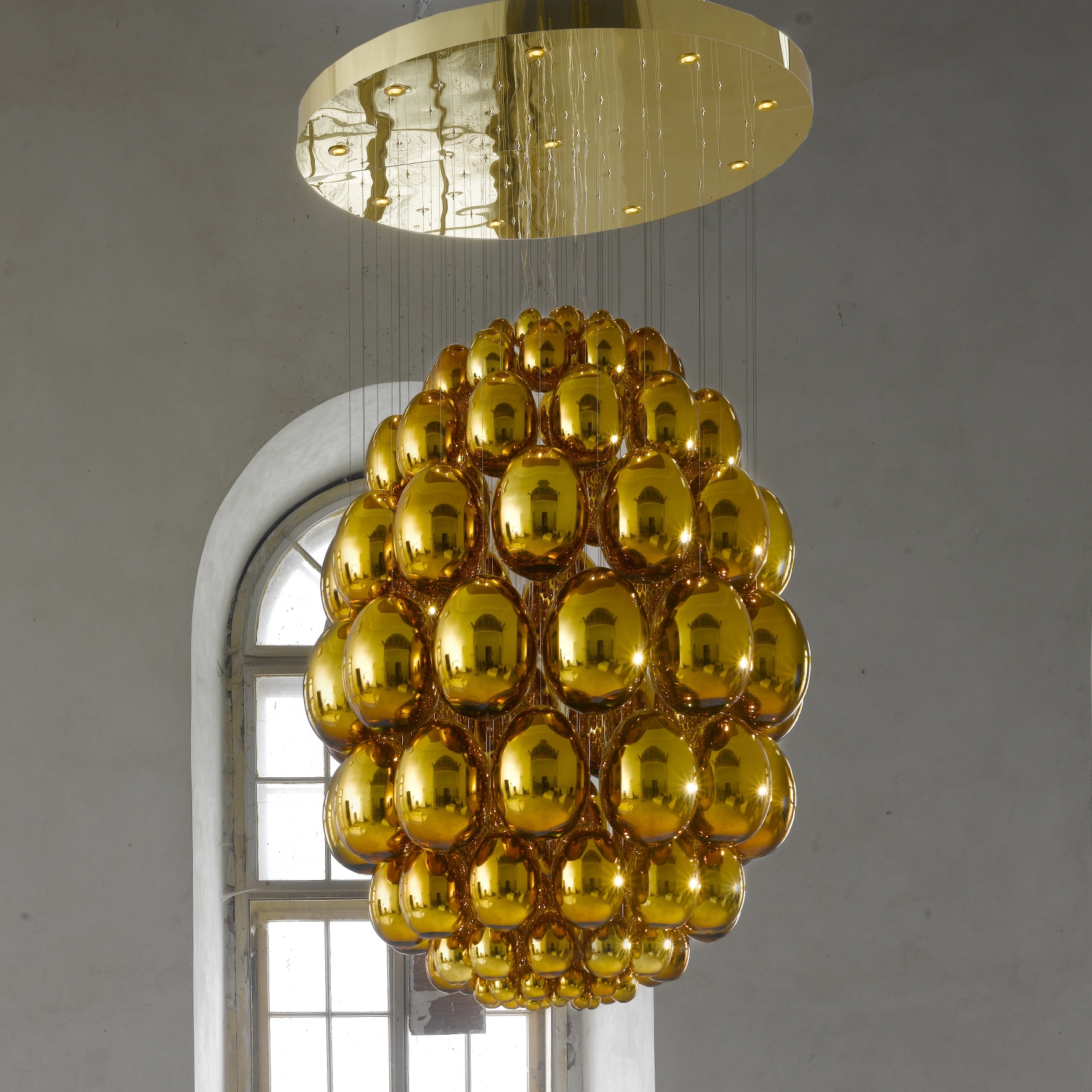 Display product Uovo | Large from manufacturer LASVIT