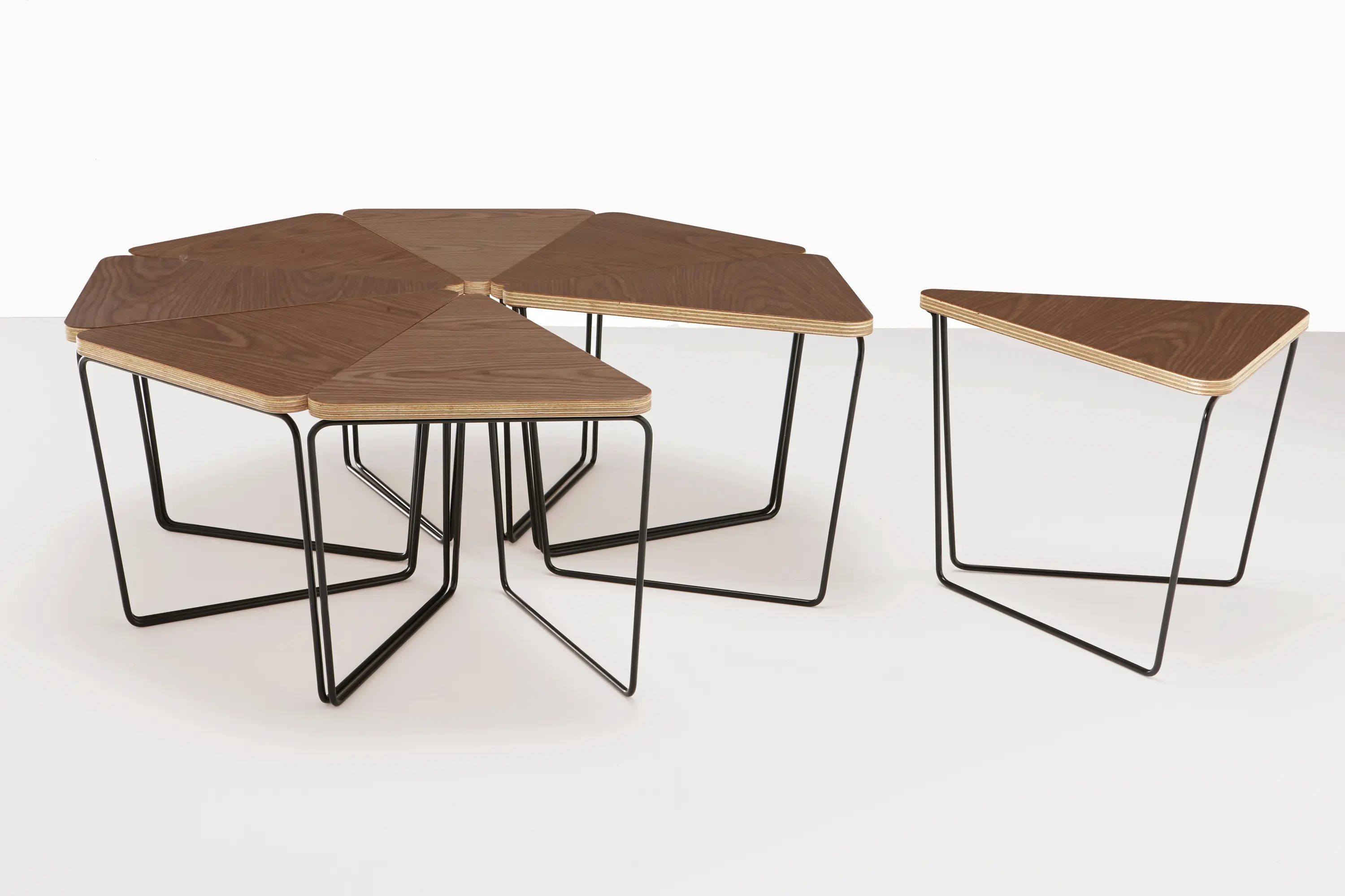 DesignByThem - Fractal Table