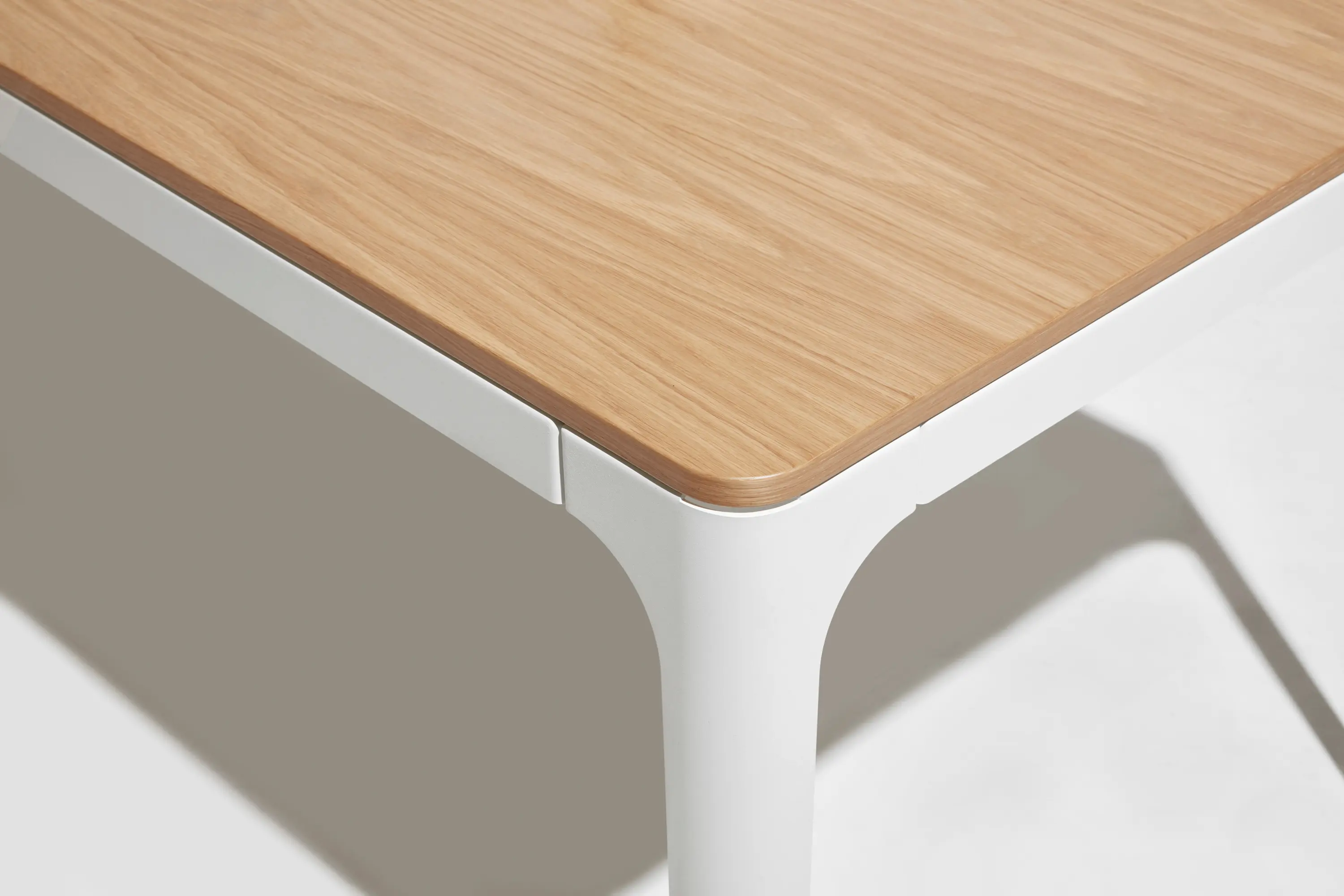 DesignByThem - Pop Table - Square