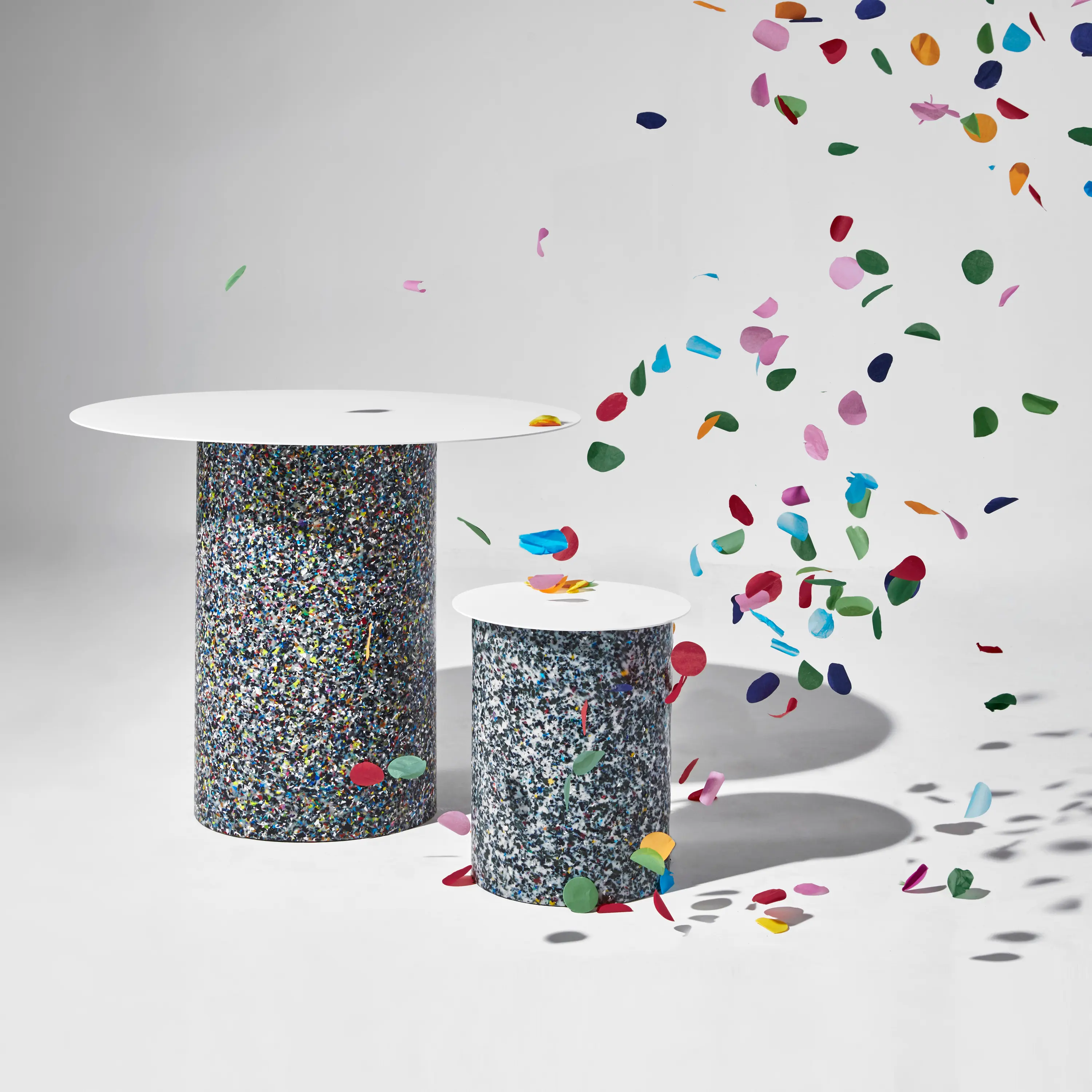 DesignByThem - Confetti Round Table