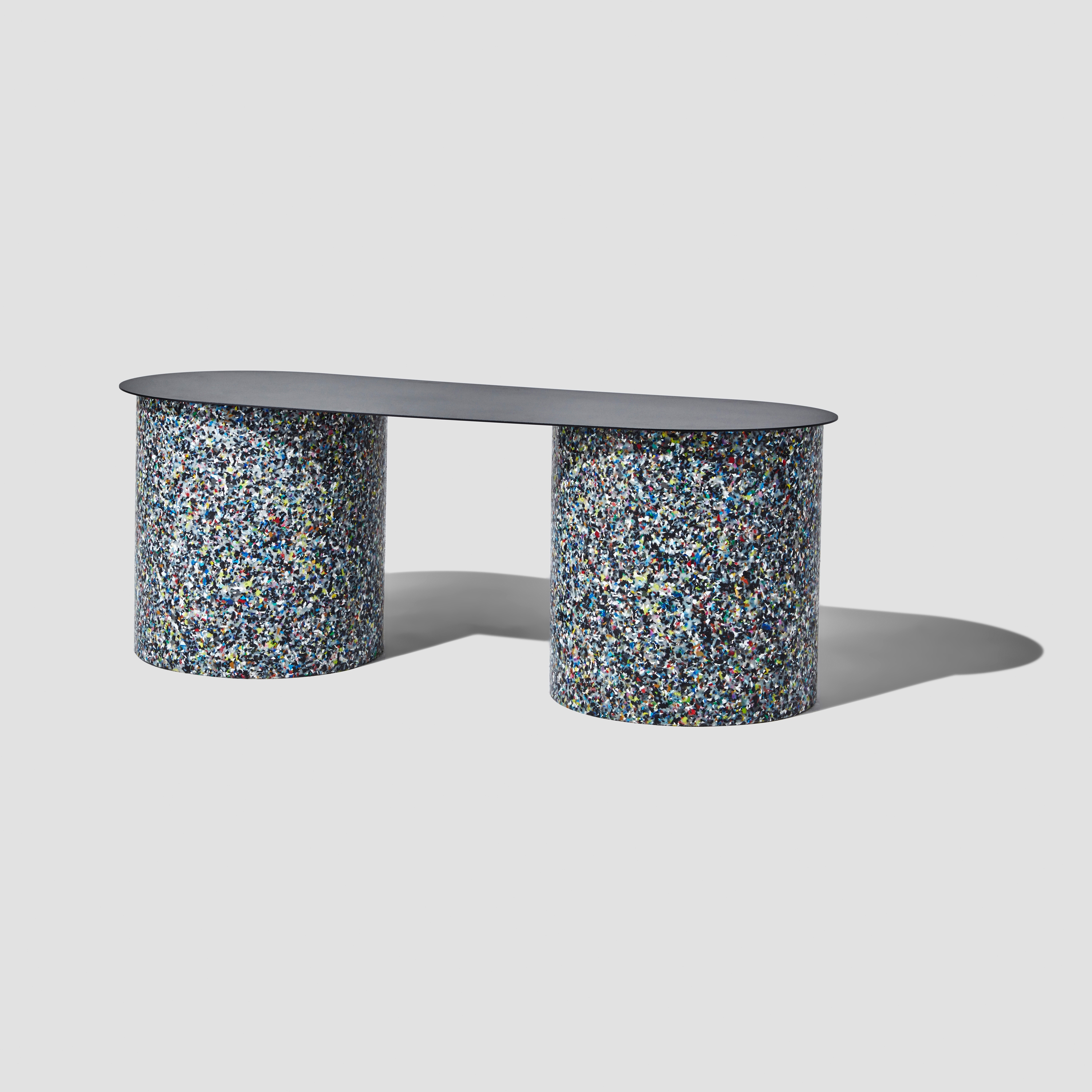 Mostra il prodotto Confetti Benches del produttore DesignByThem