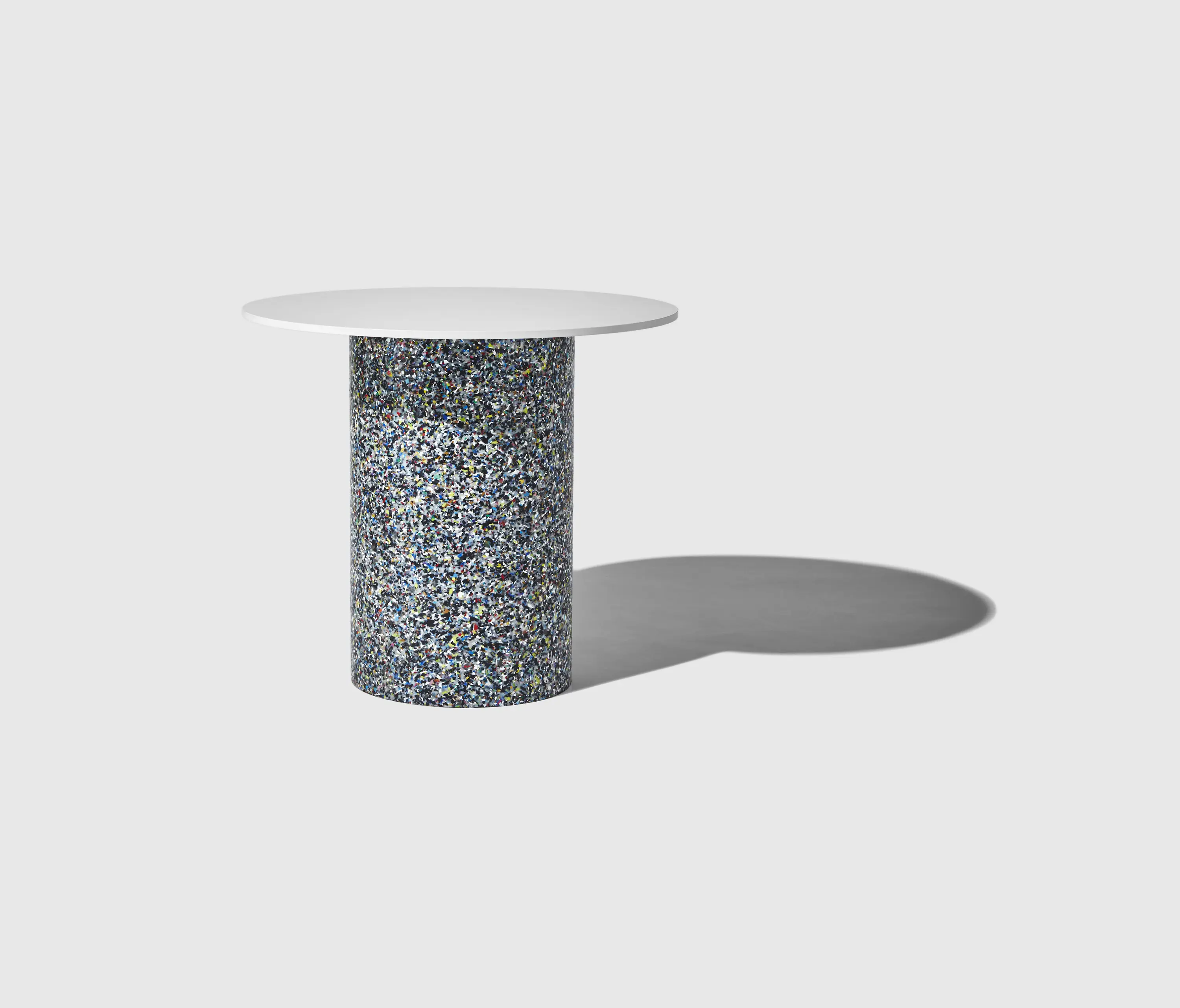 DesignByThem - Confetti Round Table
