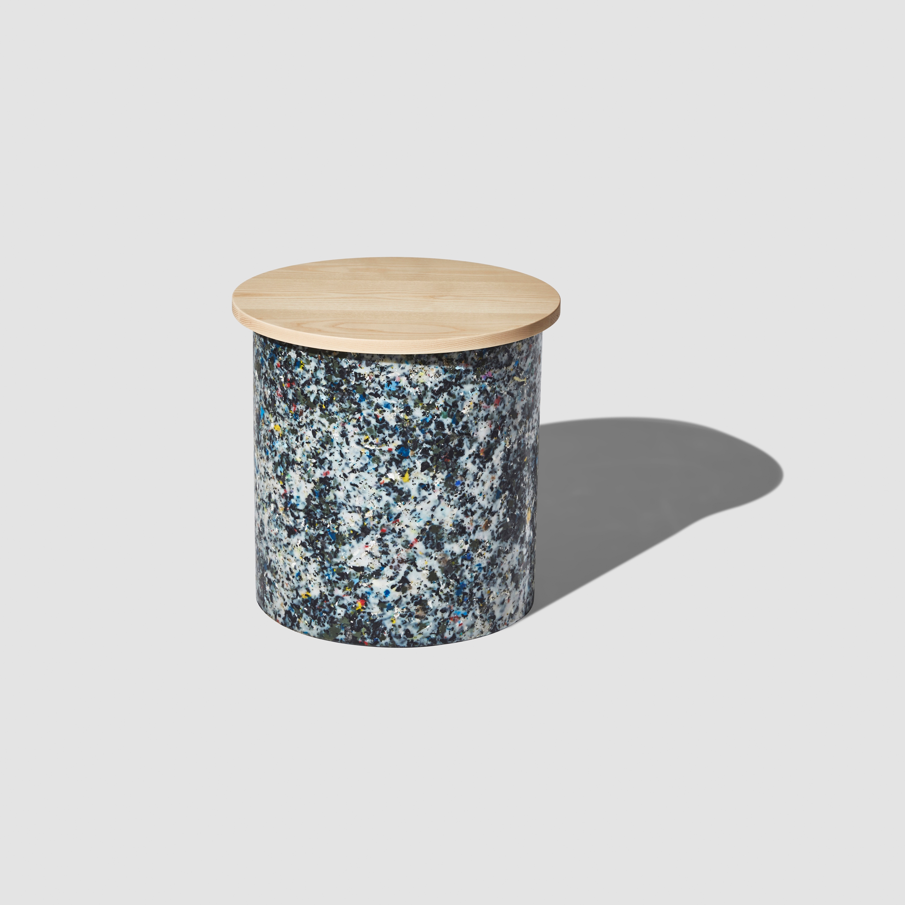 Mostra il prodotto Confetti Side Table del produttore DesignByThem