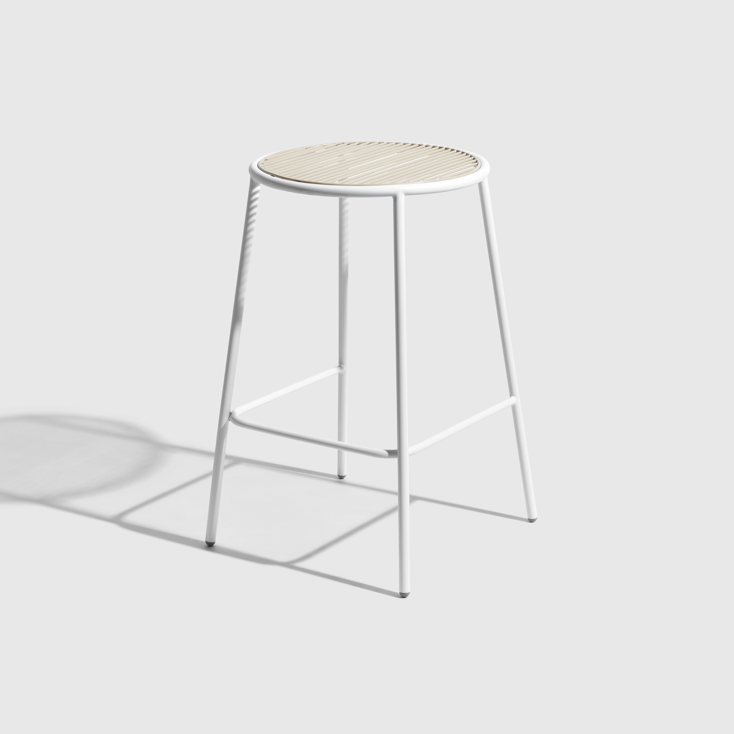 Produkt Piper Bar Stool des Herstellers DesignByThem anzeigen
