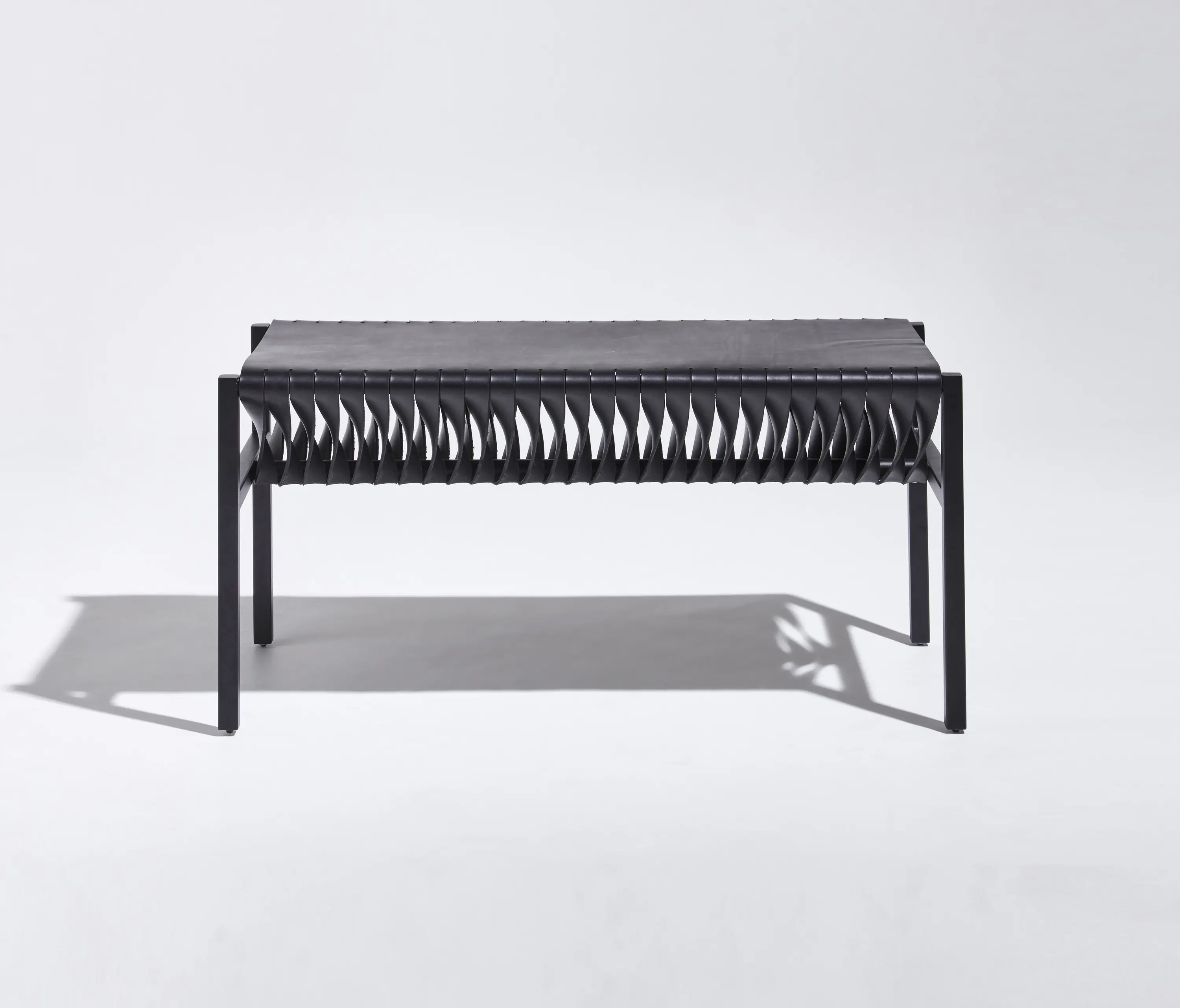DesignByThem - DL Bench