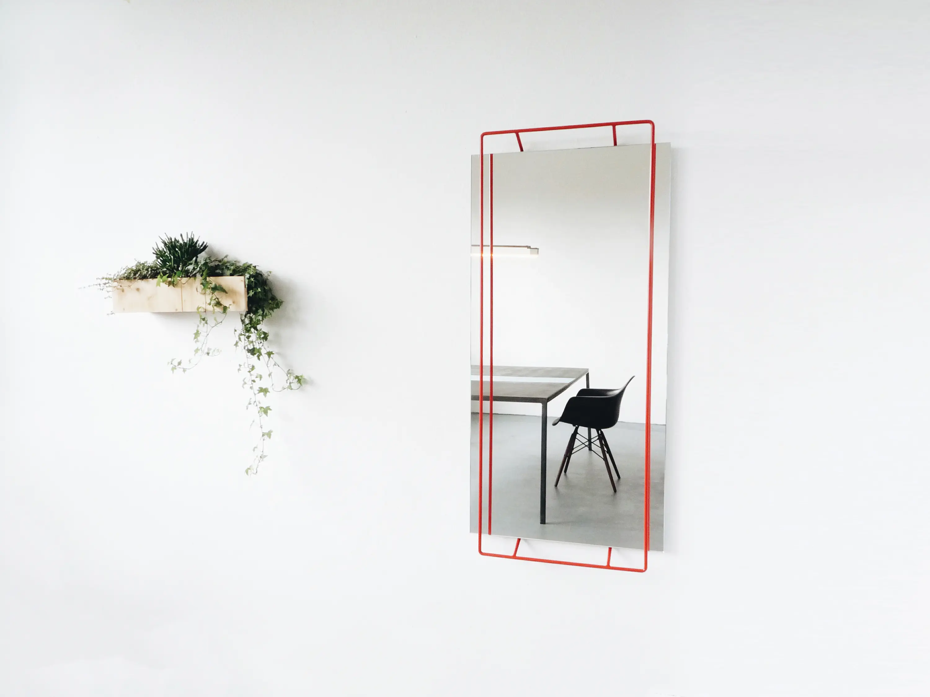 Untitled Story - Untitled Mirror Hexa Red